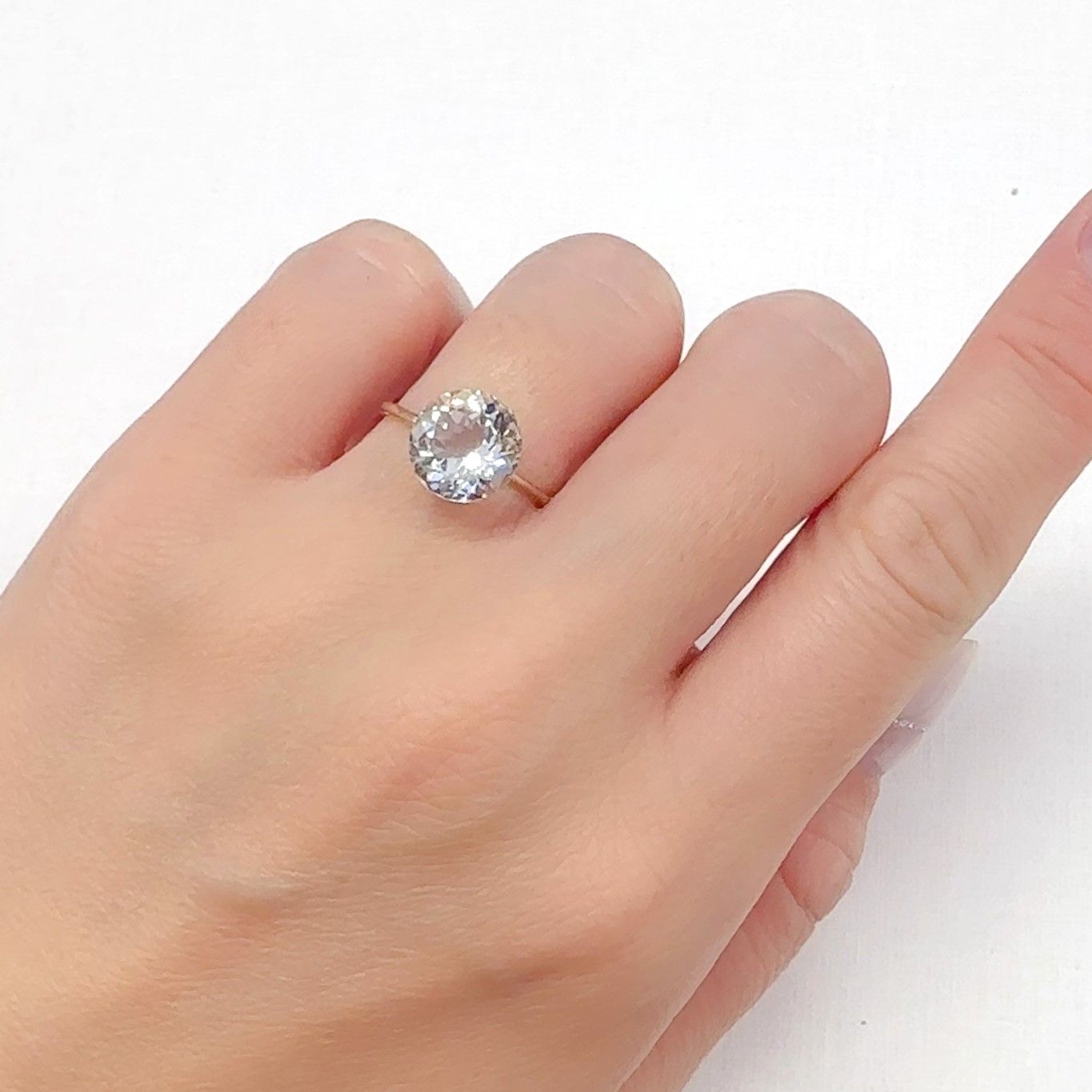 オーソクレース(宝石名ホワイト・オーソクレース)パキスタン産 2.73ct 識別済[240627997]9.5x9.5mm前後