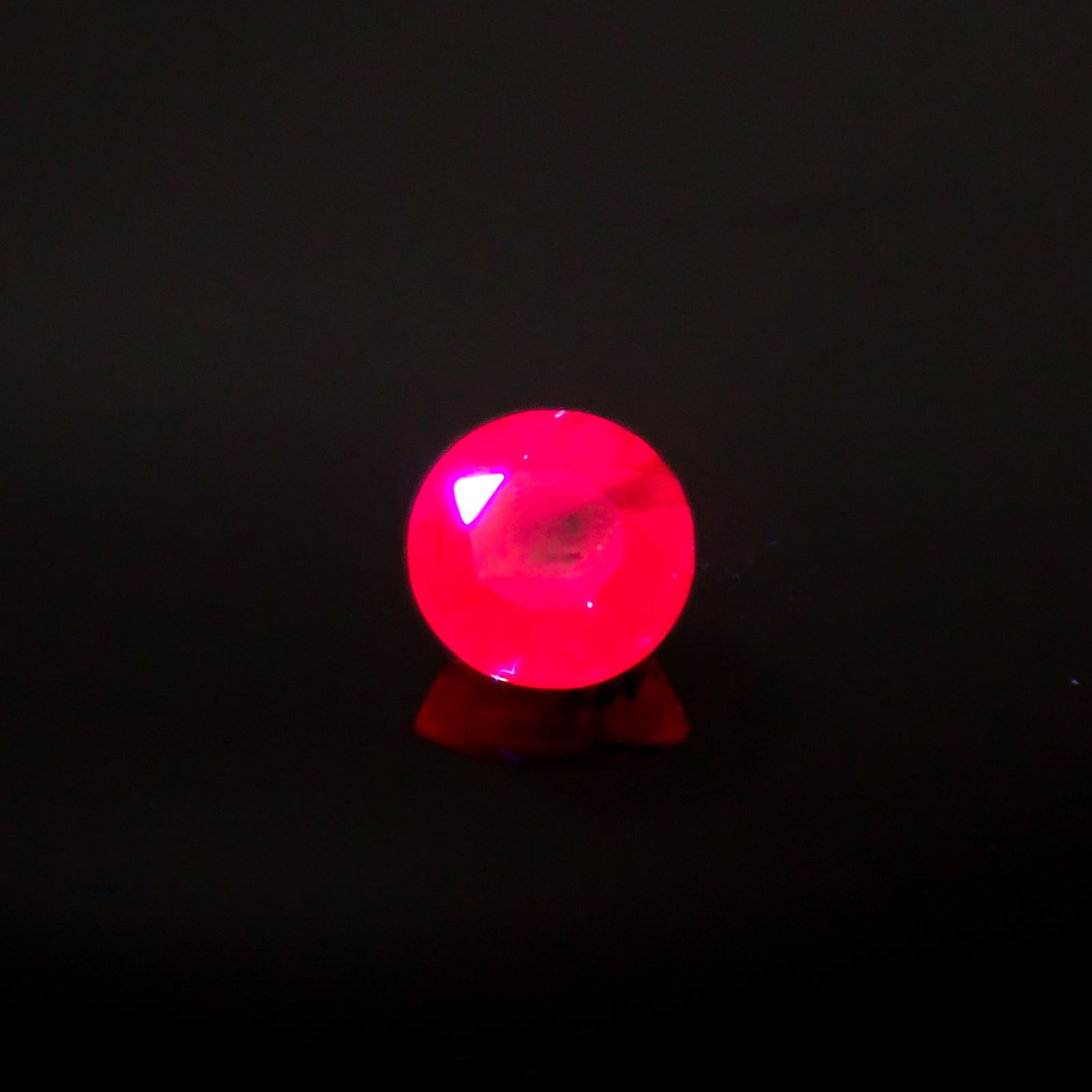 ルビー 非加熱 ビルマ産 0.41ct[240628053]4.2x4.2mm前後
