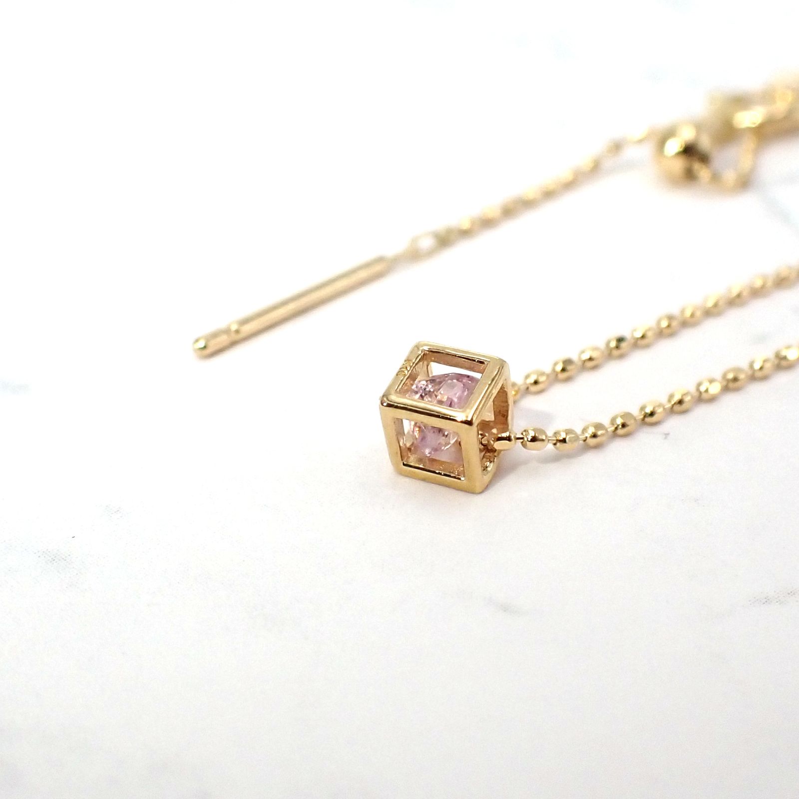 ◇K18 Reinette（レネット）◇ピンクサファイア | キューブボックスデザイン [チャーム/ペンダントトップ※チェーン別売り]