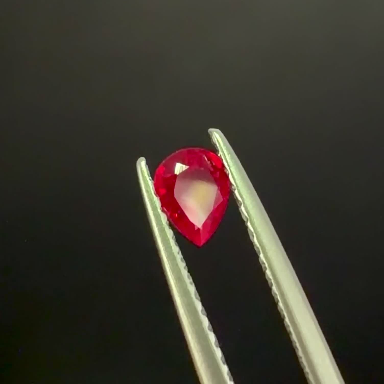 天然石レッドスピネル　26-050 レッドスピネル(宝石名レッド・スピネル)タンザニア産 識別済 0.27ct