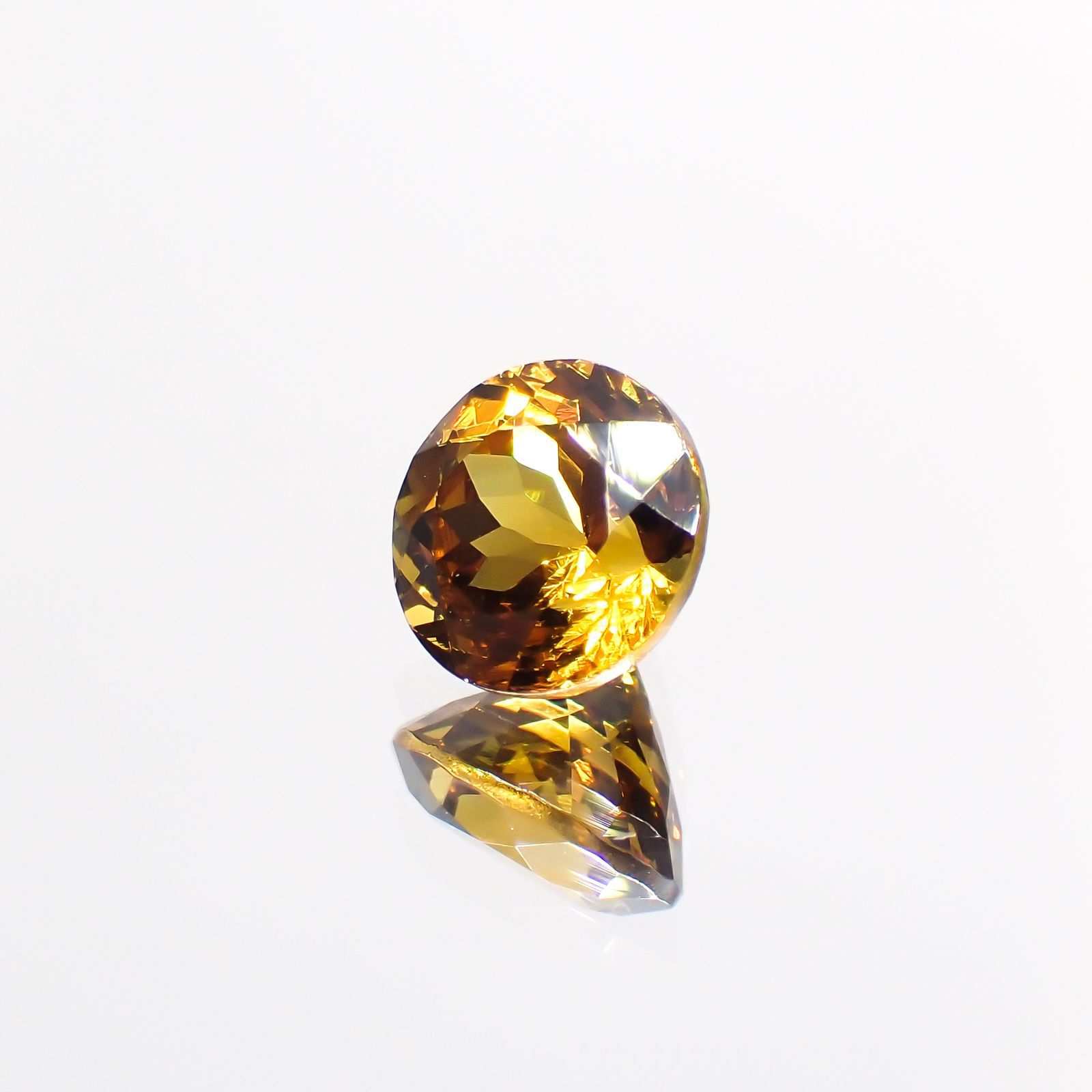 グロッシュラーアンドラダイトガーネット(宝石名グロッシュラー/アンドラダイト・ガーネット)ナミビア産 1.82ct 識別済[220114308]7x7mm前後