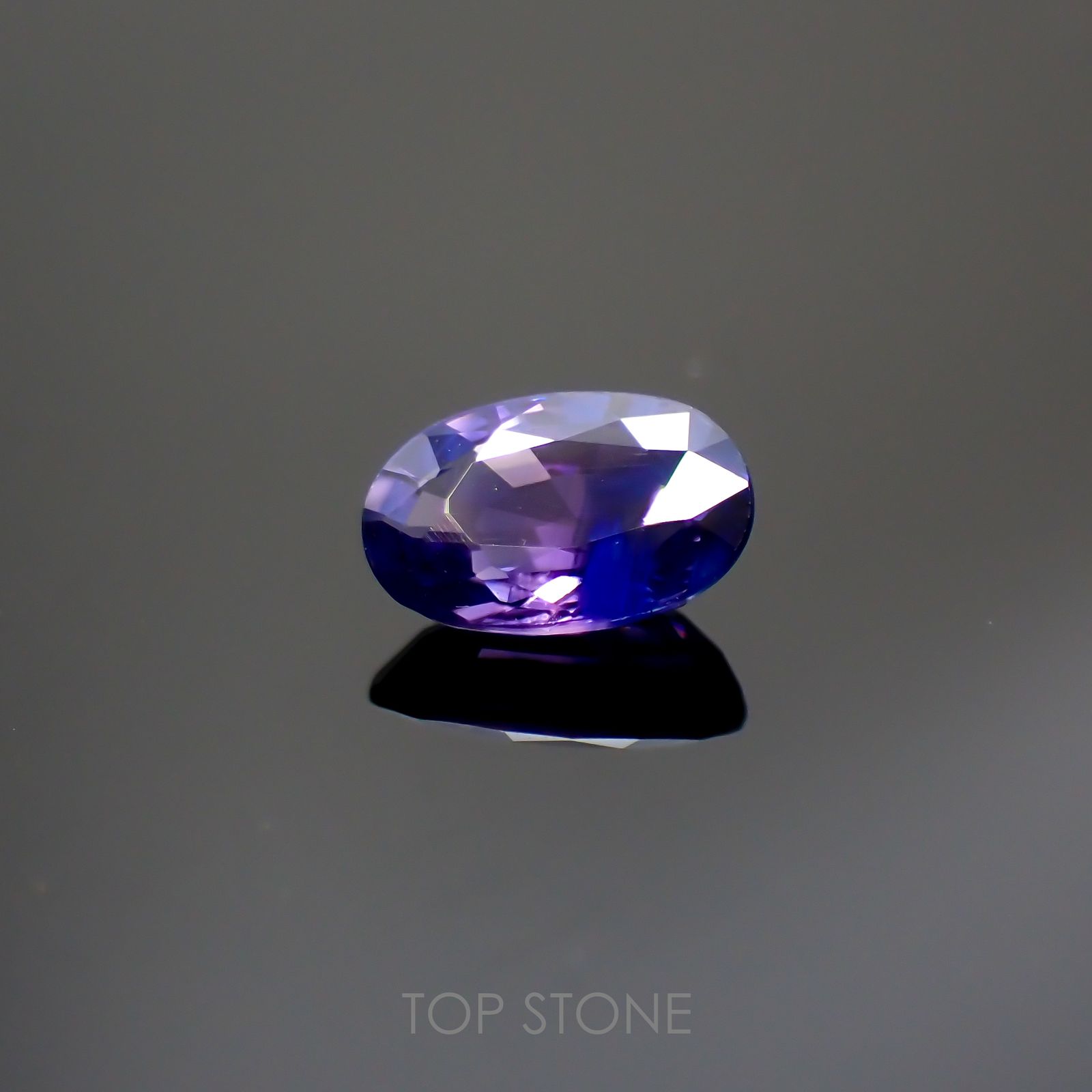 バイカラーサファイア(宝石名バイカラー・サファイア)タンザニア産 0.56ct 識別済[220113891]6x3.9mm前後