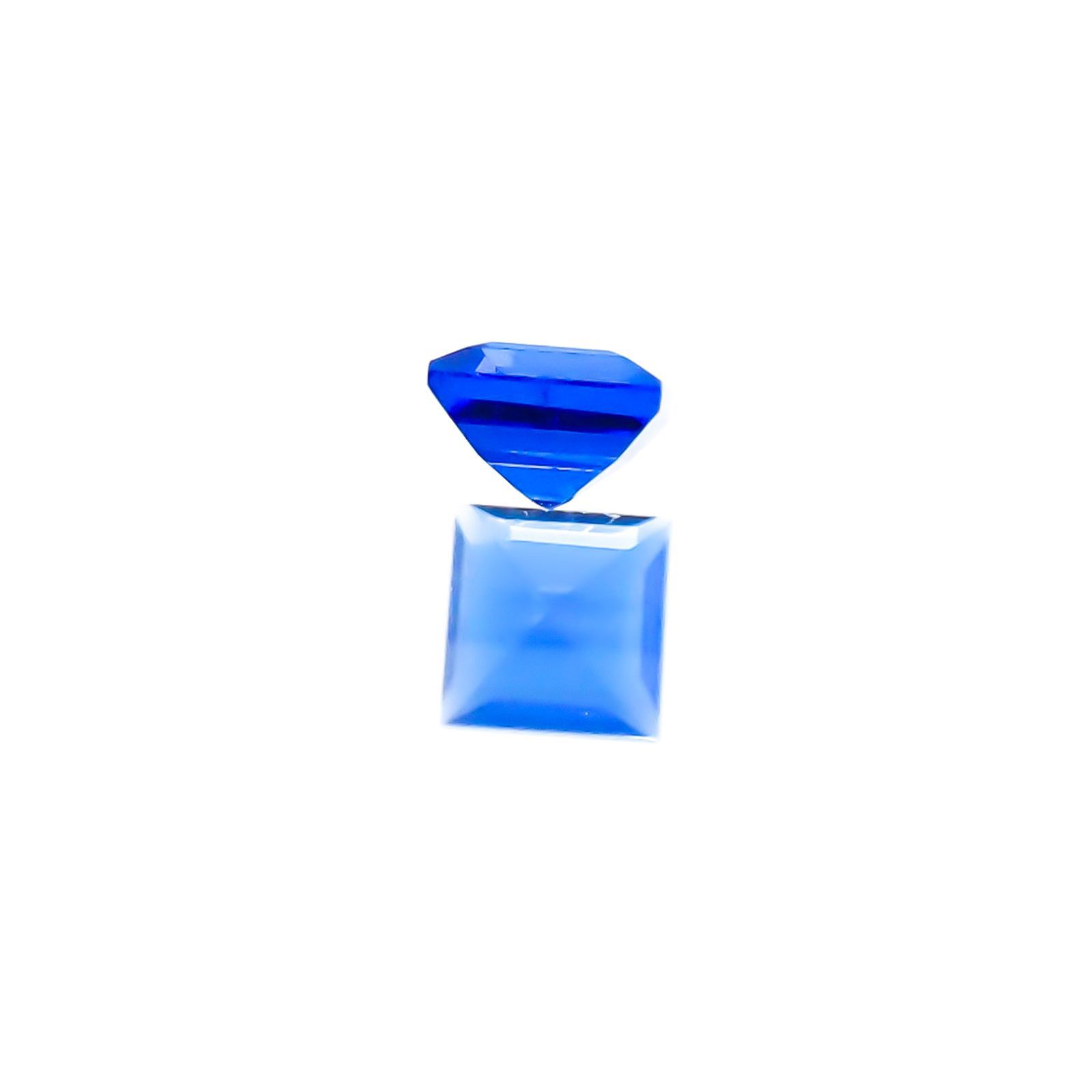 アウイナイト ドイツ産 ルース 0.047ct[20106679]2.3×2.2mm前後
