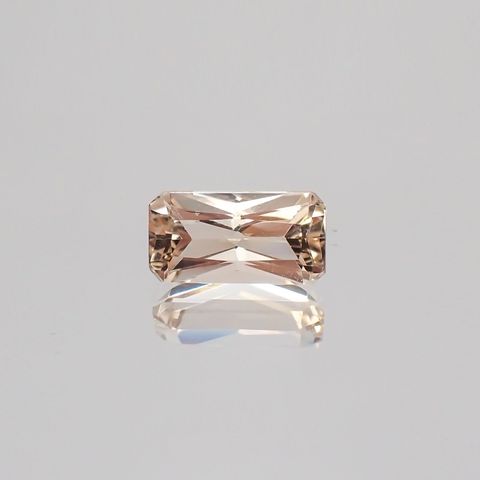 モルガナイト(宝石名モルガナイト)ナイジェリア産 1.18ct 識別済[231224424]8.8x4.5mm前後