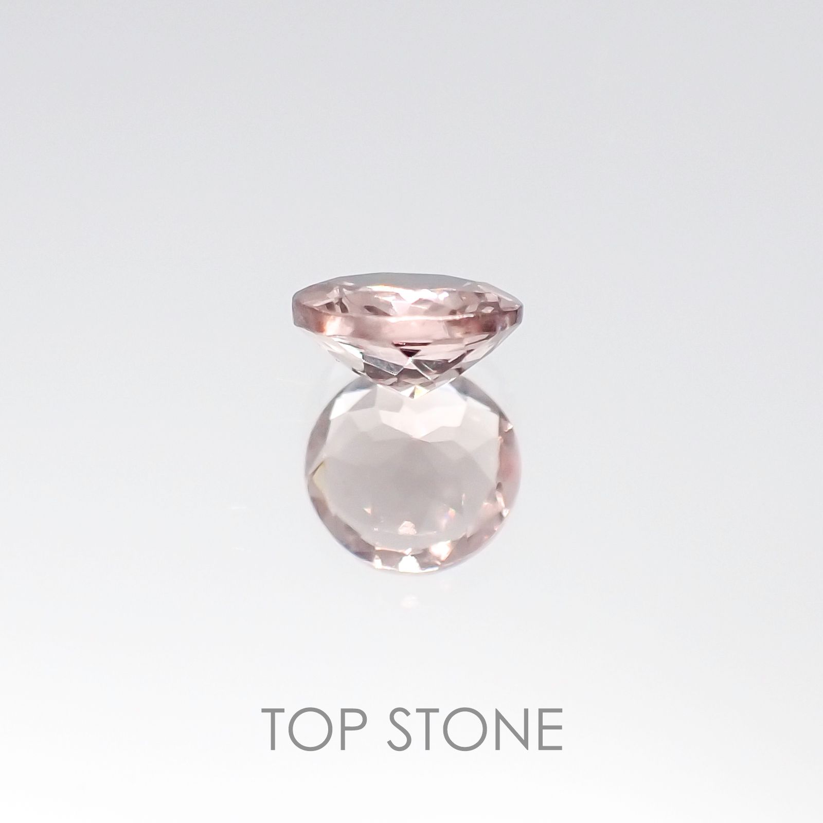 カラーチェンジマラヤガーネット タンザニア産 ルース 0.53ct[20106091]5×5mm前後