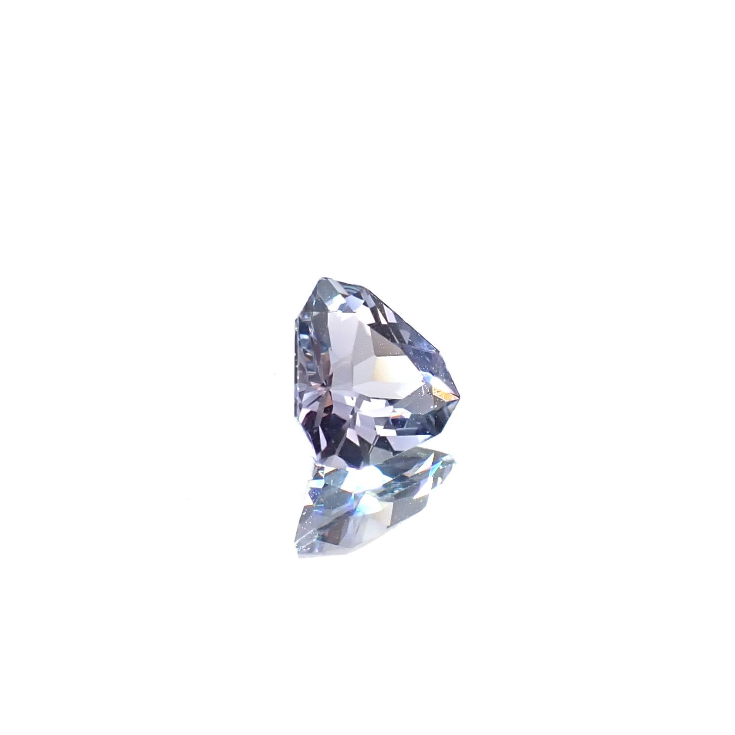 ◇カスタムカット◇タンザナイト 非加熱 タンザニア産 0.80ct / 6.1x6.2mm前後 [251031215]