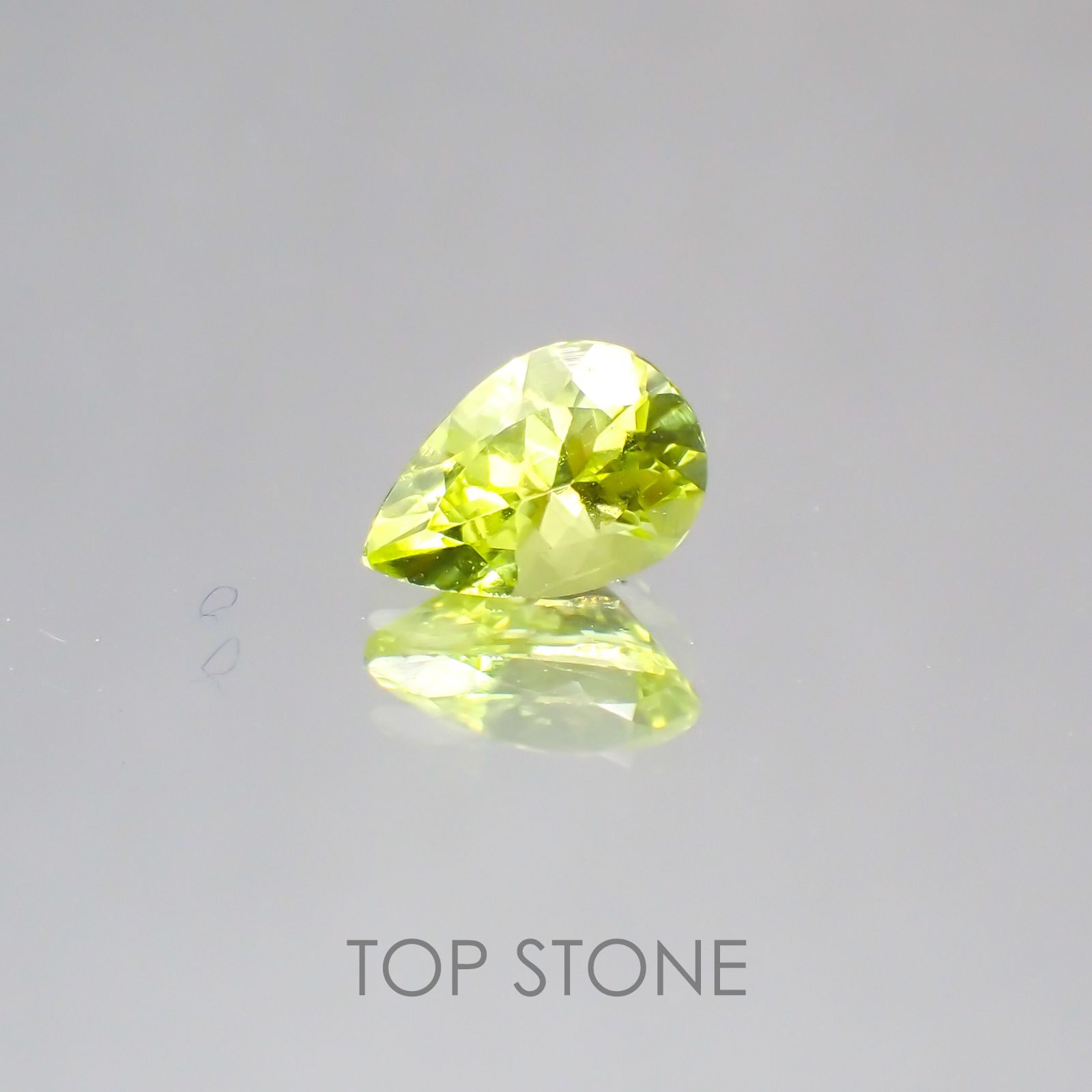 パロットクリソベリル インド産 ルース 0.46ct[20128557]5.8×3.9mm前後