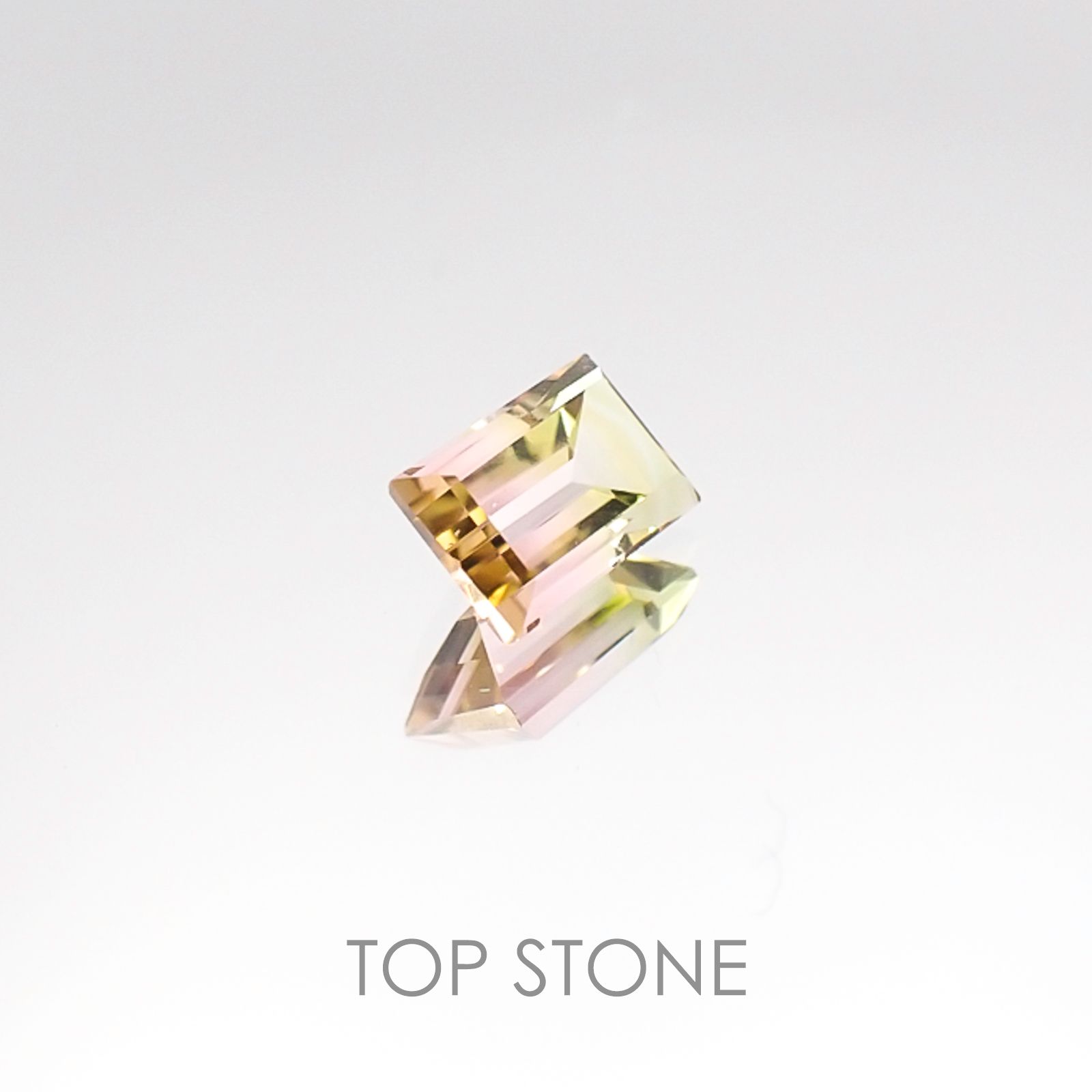バイカラートルマリン ブラジル産 ルース 0.63ct[20106475]6×4mm前後