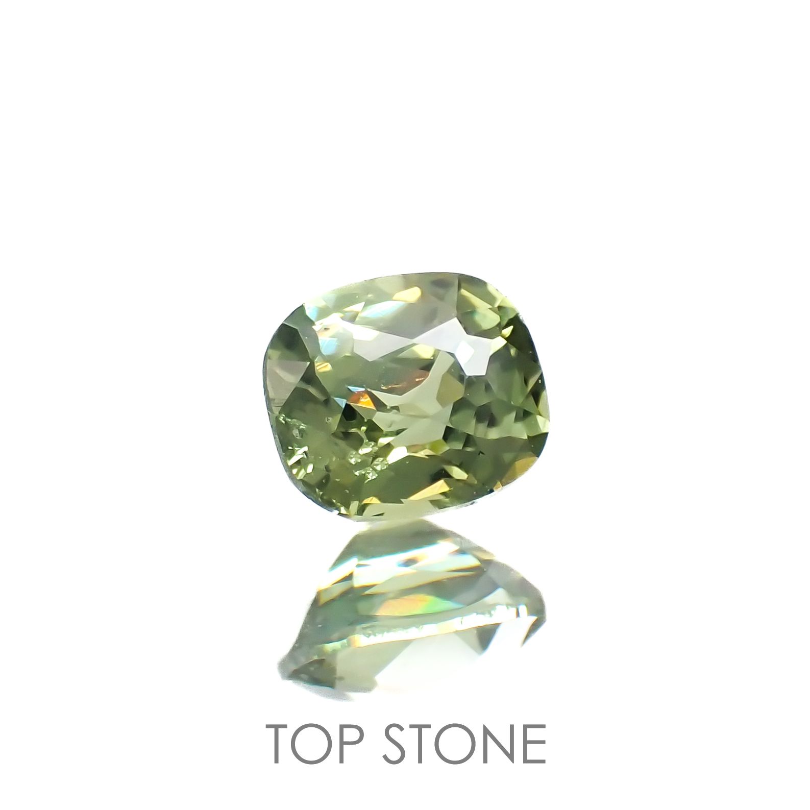 デマントイドガーネット ナミビア産 0.49ct[220917675]4.6x4mm前後