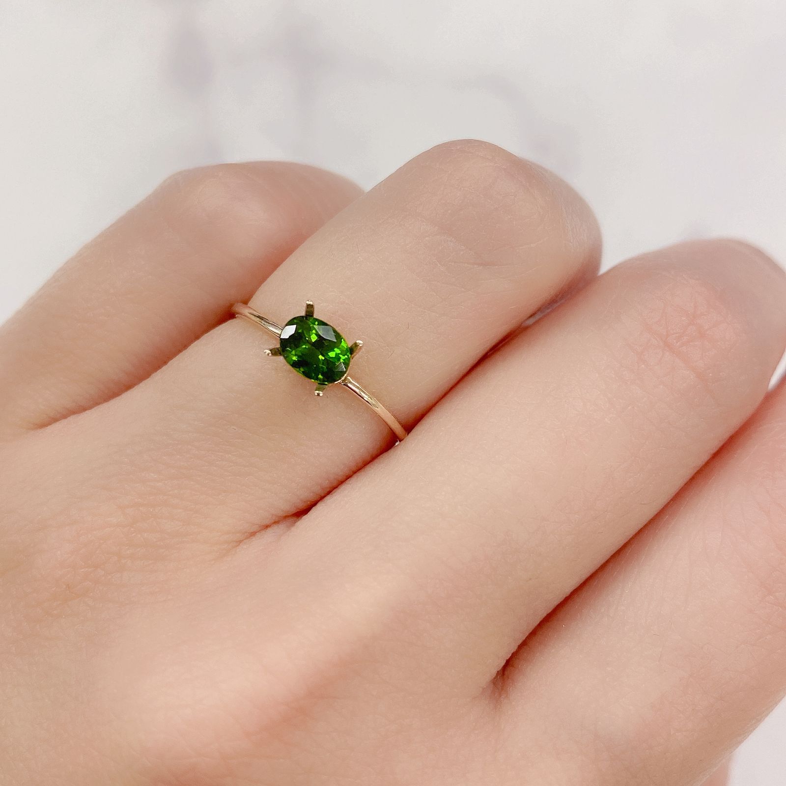 クロムダイオプサイド(宝石名クロム・ダイオプサイド) ロシア産 0.49ct 識別済[20084985]5.6×4.2mm前後