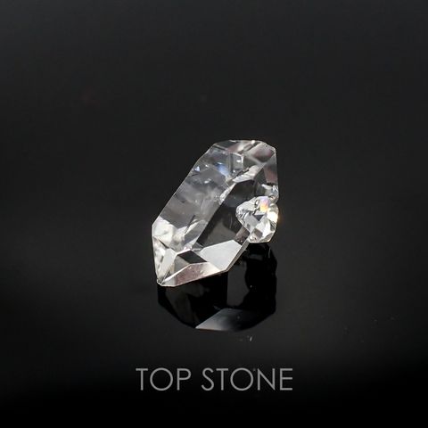 ハーキマーダイヤモンド(宝石名クォーツ) アメリカ・ニューヨーク州産 原石・結晶 2.49ct 識別済[20127562]11.1×6.8mm前後