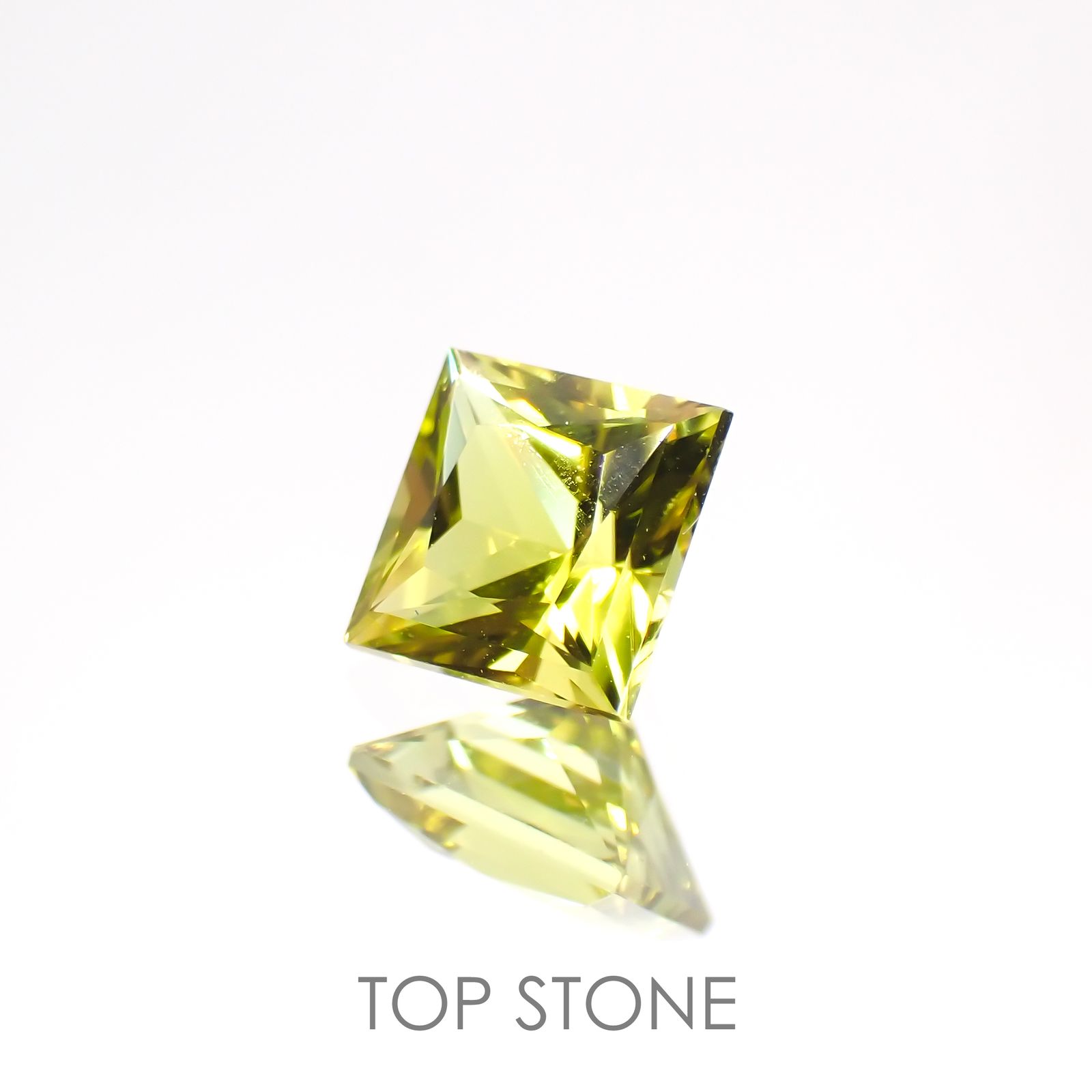 ◇プリンセスカット◇カナリートルマリン(宝石名イエロー・トルマリン) モザンビーク産 0.678ct ソ付(彩珠)[20116710]5.1×5.1mm前後
