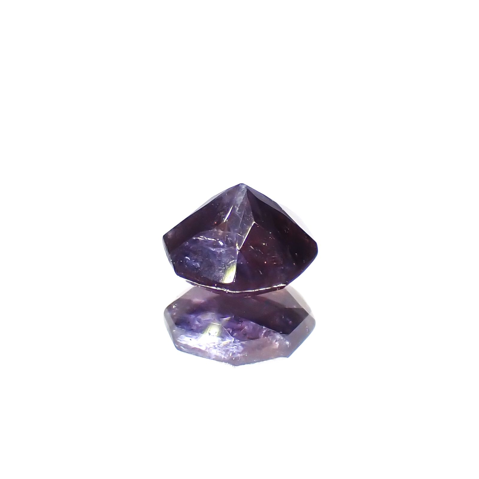 ◇オクタゴンカット◇ブラッドショットアイオライト インド産 0.49ct[230320946]5x5mm前後