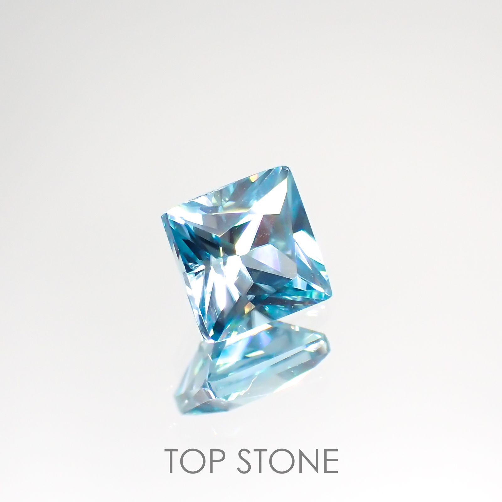 ◇プリンセスカット◇ブルージルコン(宝石名ジルコン) カンボジア産 1.13ct 識別済[210913432]5.1×5.1mm前後
