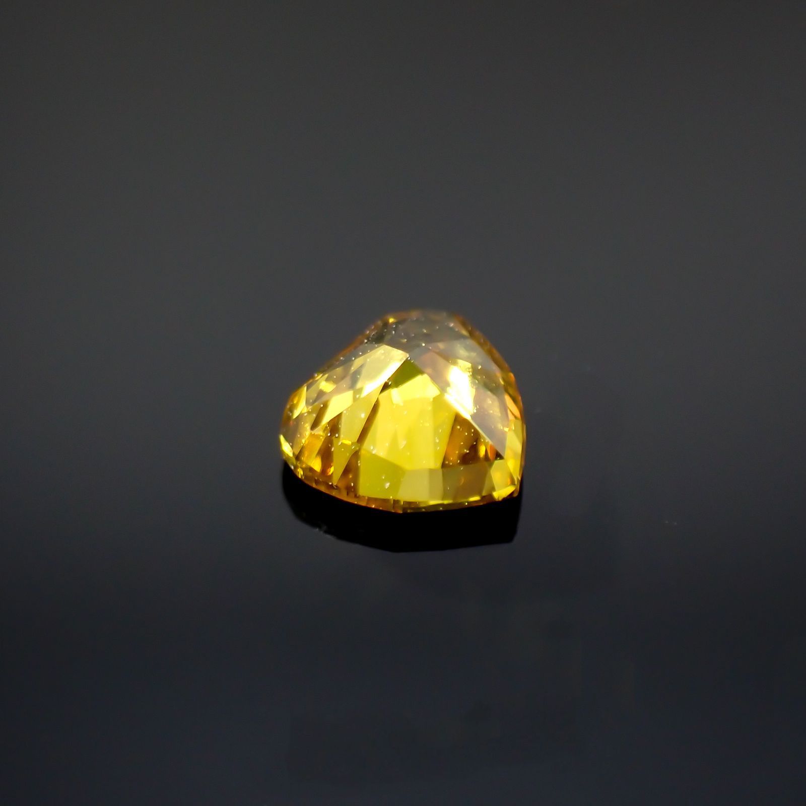 イエローダイヤモンド SI-1 / FANCY DEEP ORANGY YELLOW(宝石名ダイアモンド) 0.154ct ソ付(CGL)[220115144]3.28x3.46mm前後