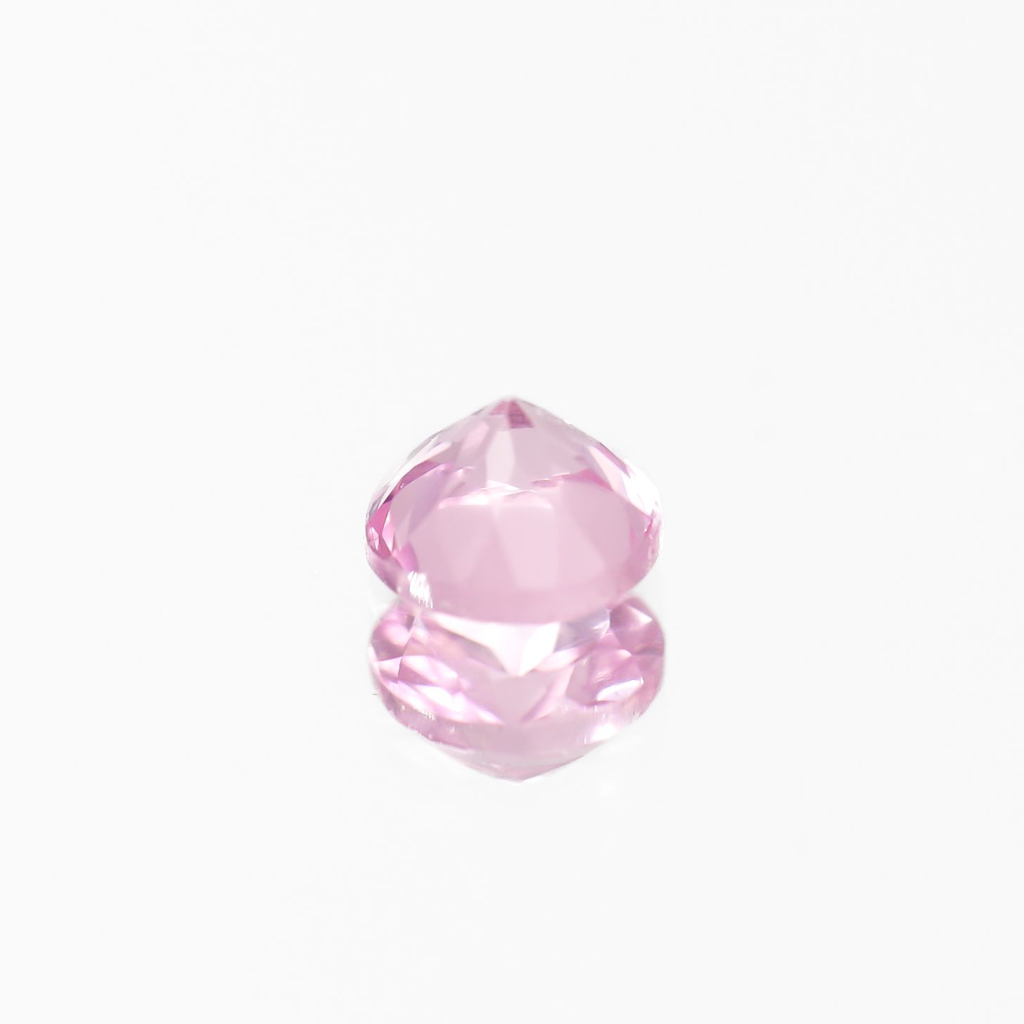 シルキーピンクスピネル タンザニア産 0.34ct[230421564]4x4mm前後