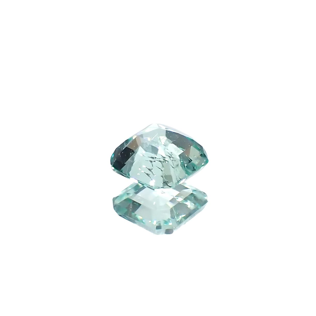 パステルカラーエメラルド コロンビア産 0.17ct[240225946]3.2x3.2mm前後