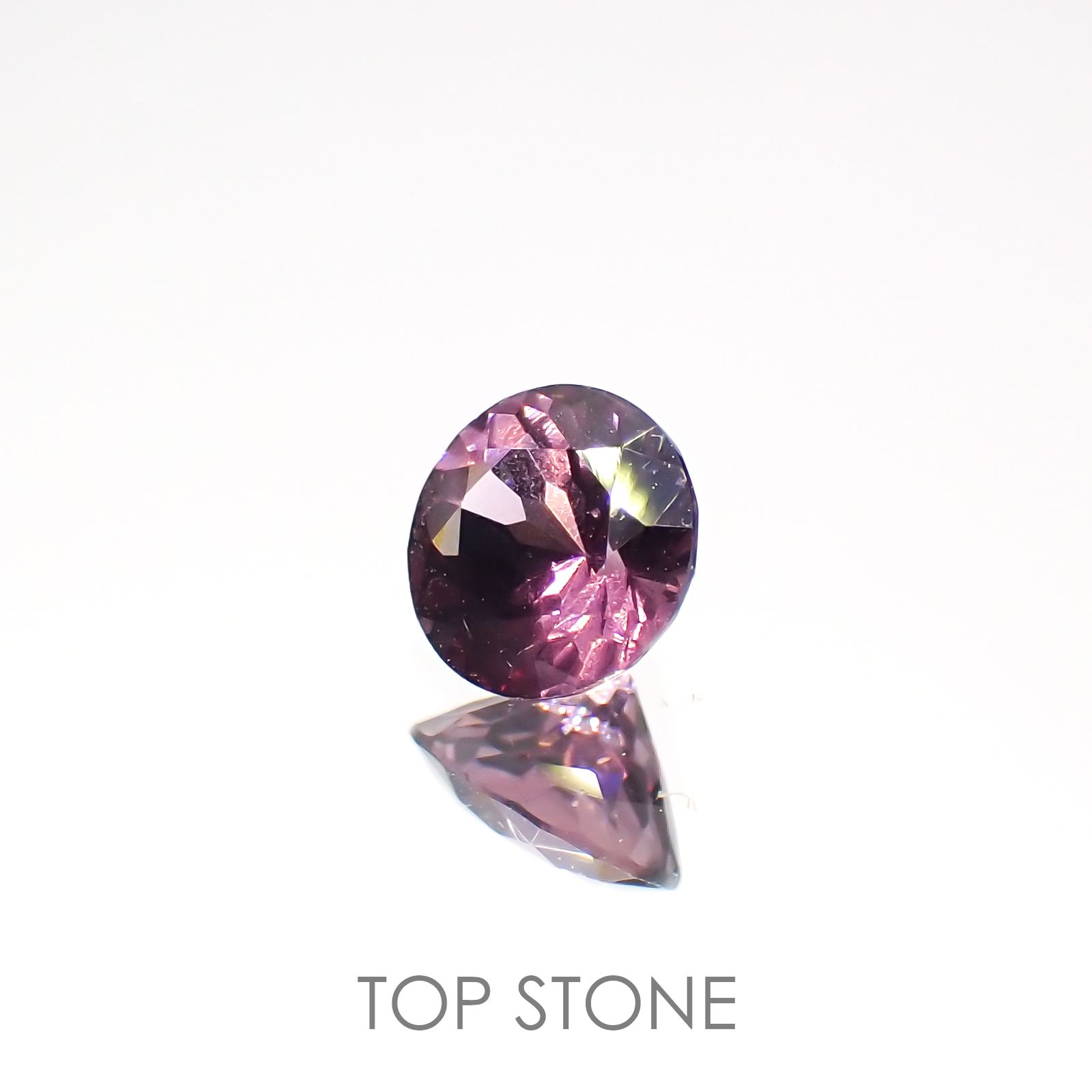 パープルピンクスピネル(宝石名スピネル)ビルマ/マダガスカル産 0.52ct 識別済[220616133]4.9x4.9mm前後