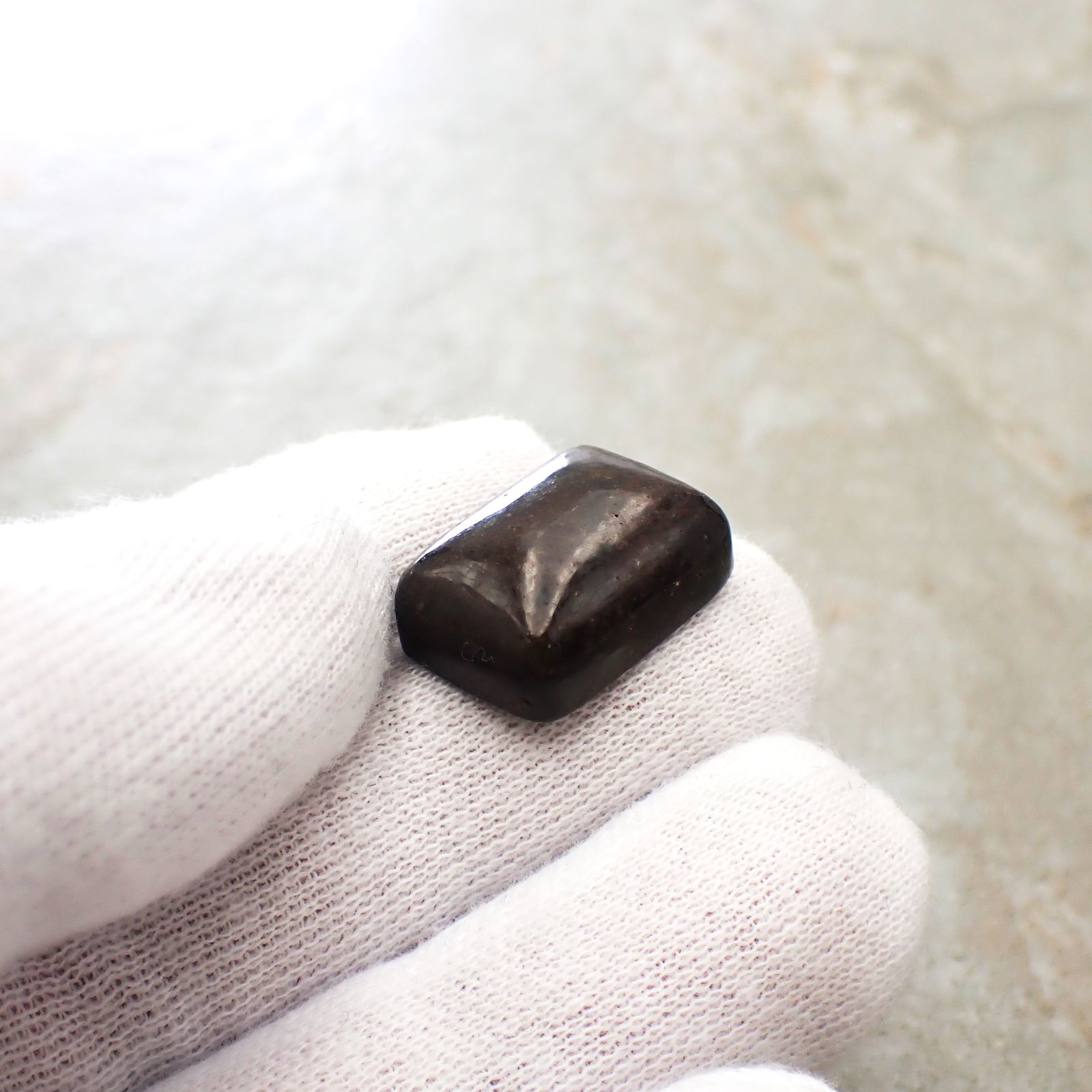 コンドライト隕石 発見地：アフリカ・サハラ砂漠 34.15ct [241029340]20.2x15.4mm前後