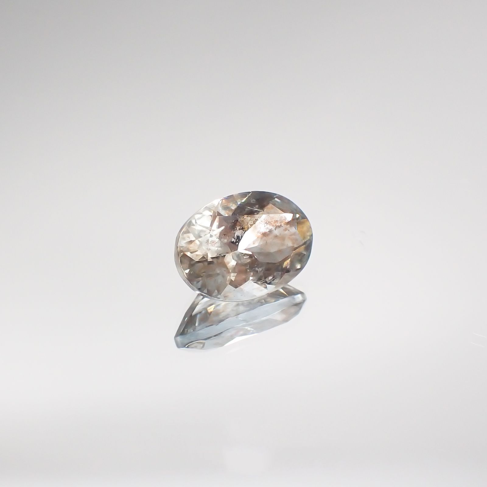 アベンチュリンアクアマリン(宝石名アクアマリン) ナイジェリア産 2.08ct 識別済[210712991]10.1×7.1mm前後