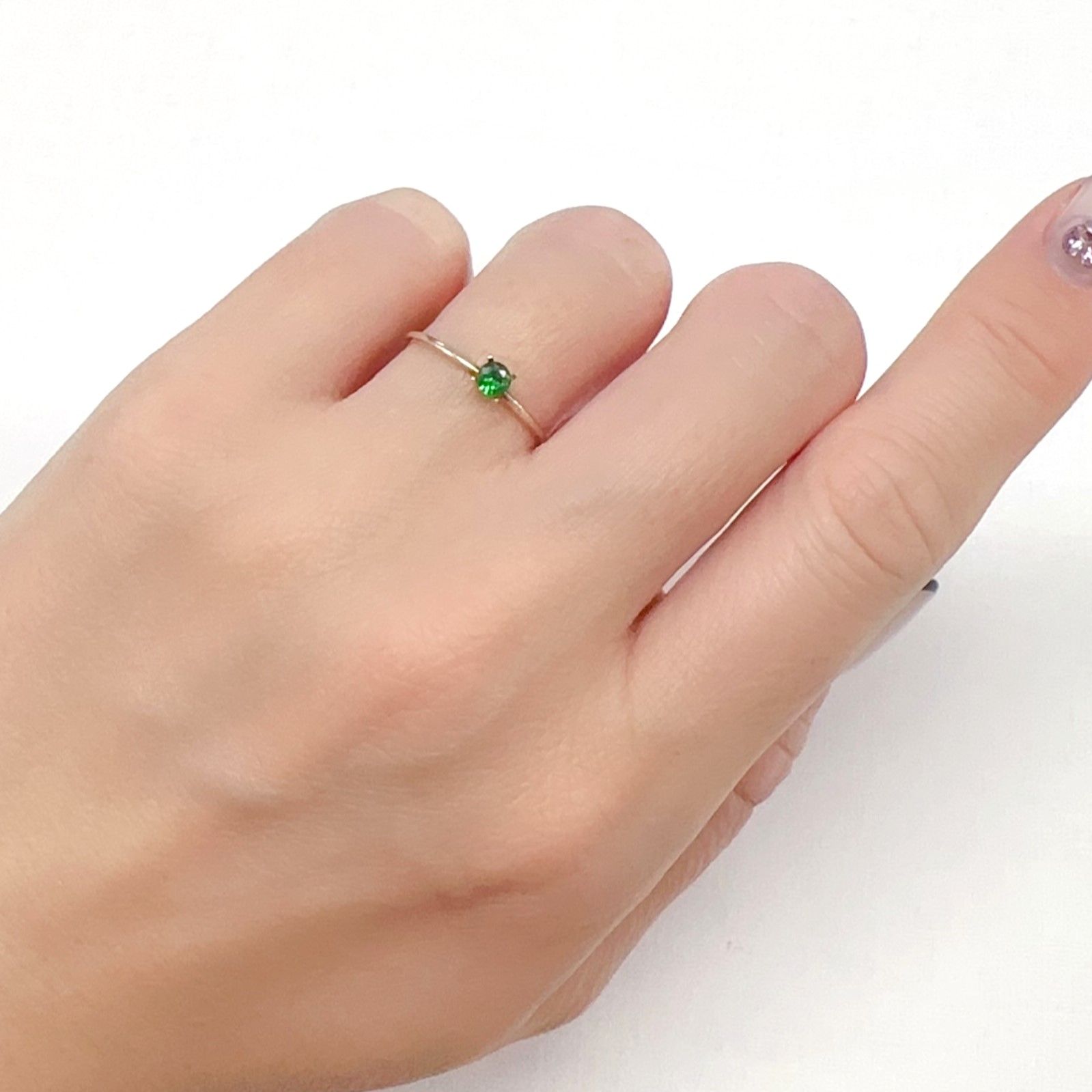 ツァボライト(宝石名グリーン グロッシュラー・ガーネット)タンザニア産 0.15ct 識別済[240226084]3.2x3.2mm前後
