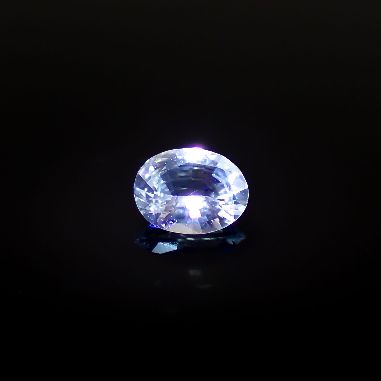 カラーレスサファイア スリランカ産 0.34ct[240527476]5x3.9mm前後