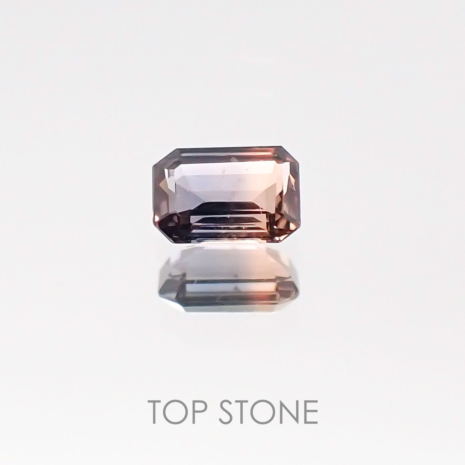バイカラーサファイア タンザニア産 ルース 0.13ct[20106707]3.2×2.3mm前後