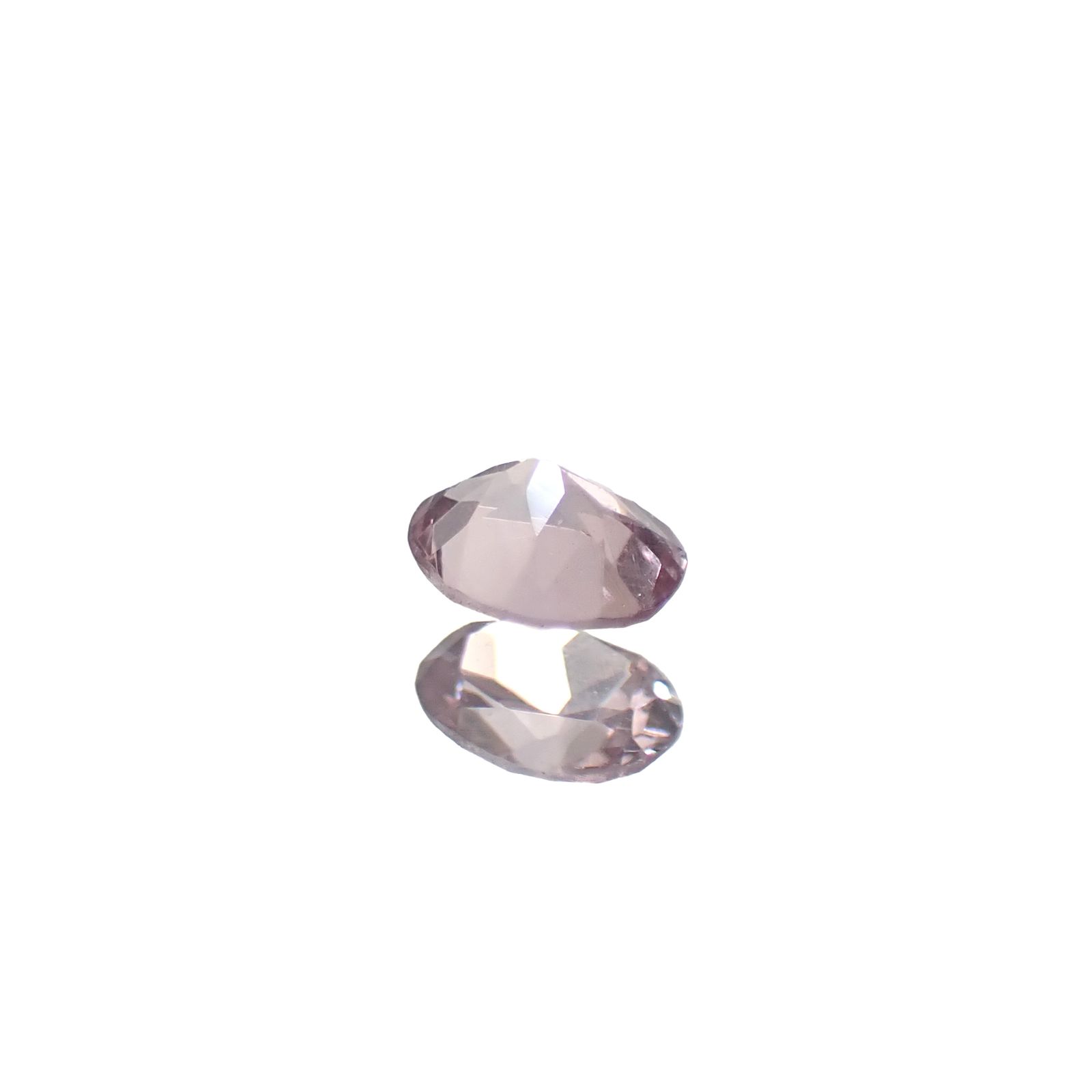 ドラゴンガーネット タンザニア産 0.20ct [250330041]4.1x3.1mm前後