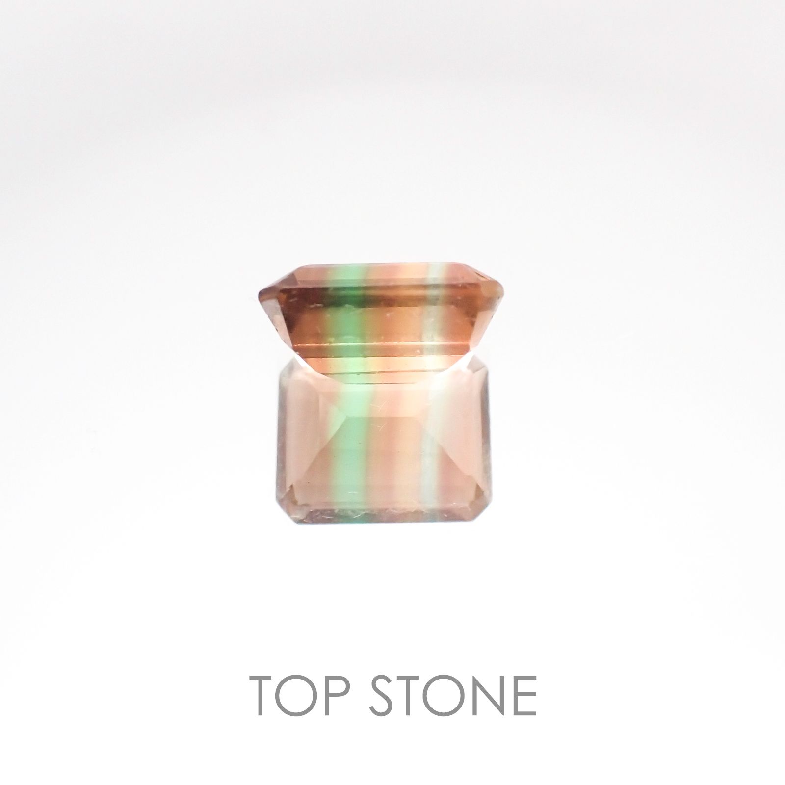 パーティカラーフローライト(宝石名パーティカラード・フルオライト) ブラジル産 3.50ct 識別済[2010107058]9.9×8mm前後