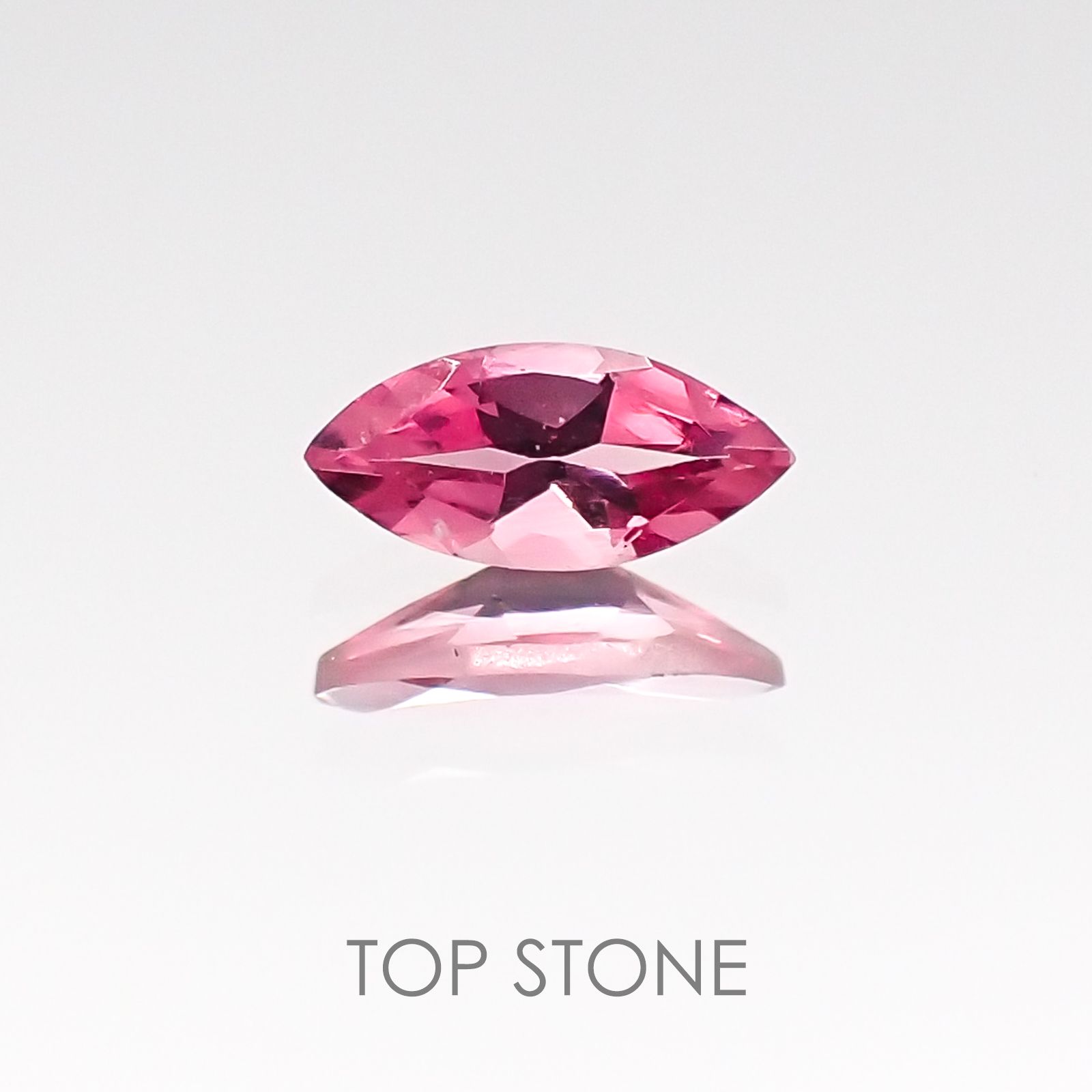 ホットピンクスピネル タンザニア産 ルース 0.14ct[20117673]5.2×2.4mm前後