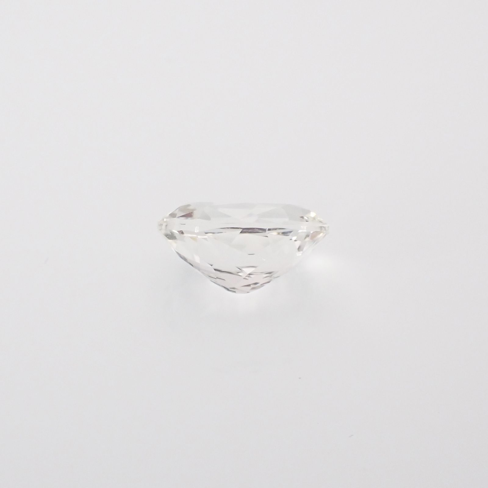 含バリウム・サニディン(宝石名サニディン)ドイツ産 1.95ct 識別済[231224975]9.5x7.5mm前後