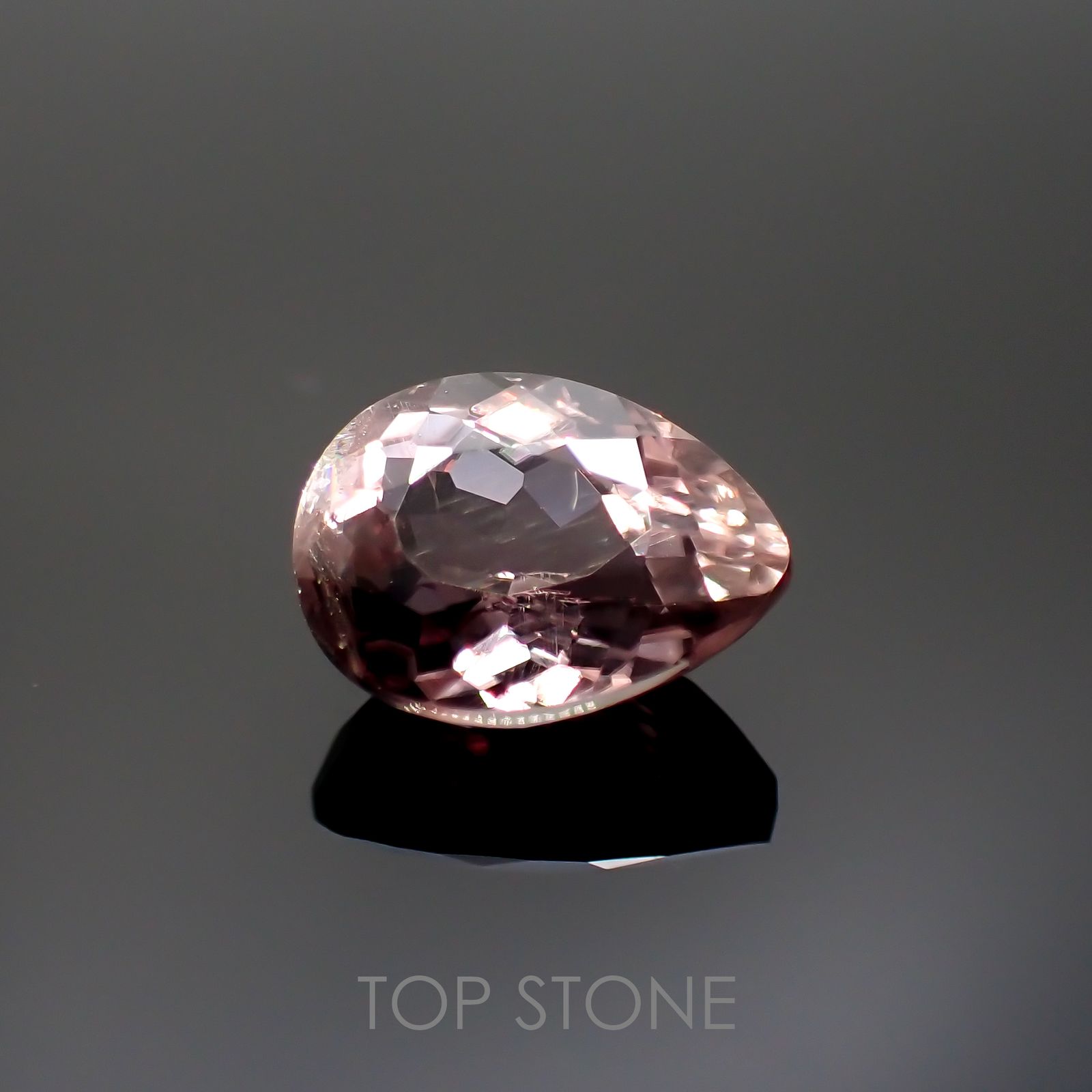 ピンクダイアスポア(宝石名ダイアスポア カラーチェンジ・タイプ) アフガニスタン産 2.863ct ソ付(彩珠)[21019210]10.1×7.7mm前後
