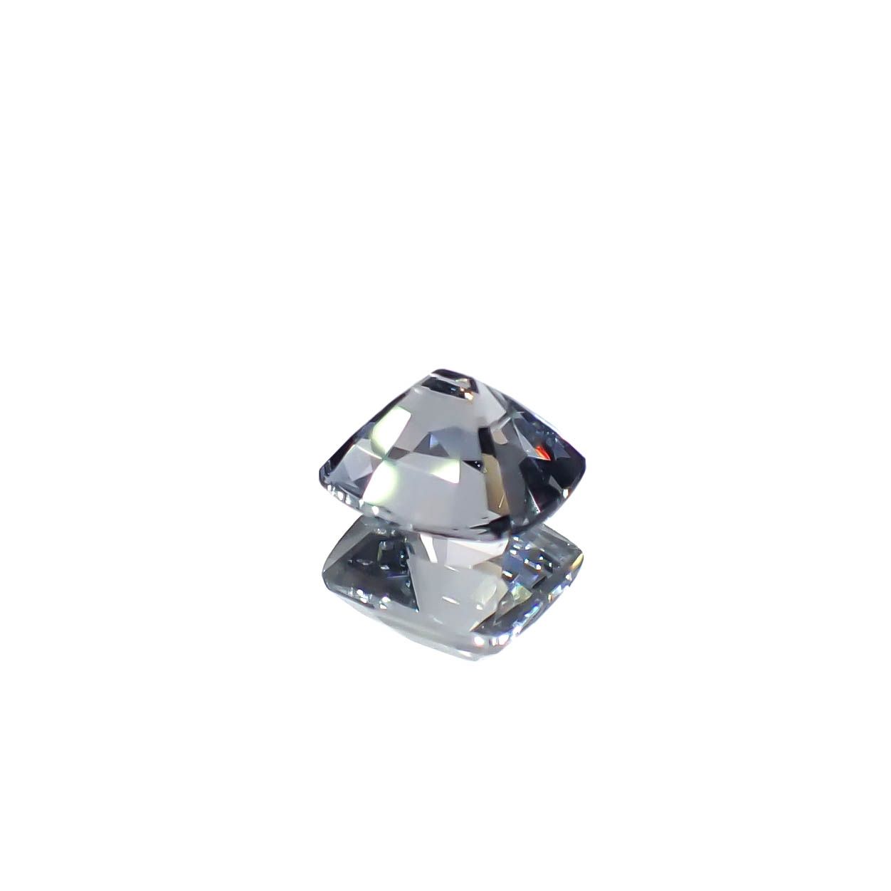 プラチナスピネル(宝石名スピネル)ビルマ産 0.85ct 識別済[250730755]5.8x5mm前後