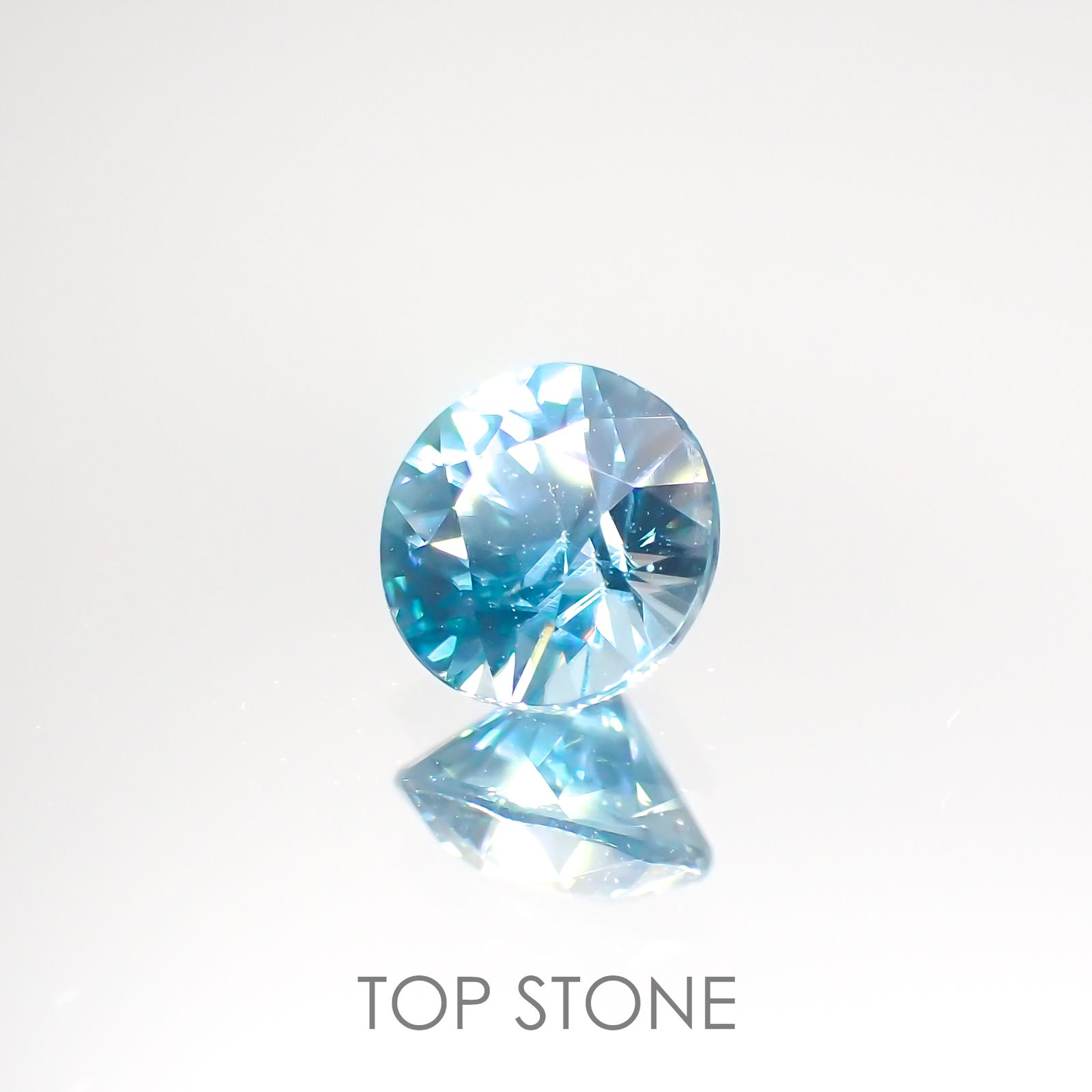 ブルージルコン(宝石名ジルコン) カンボジア産 1.13ct 識別済[211013440]5.9×5.8mm前後