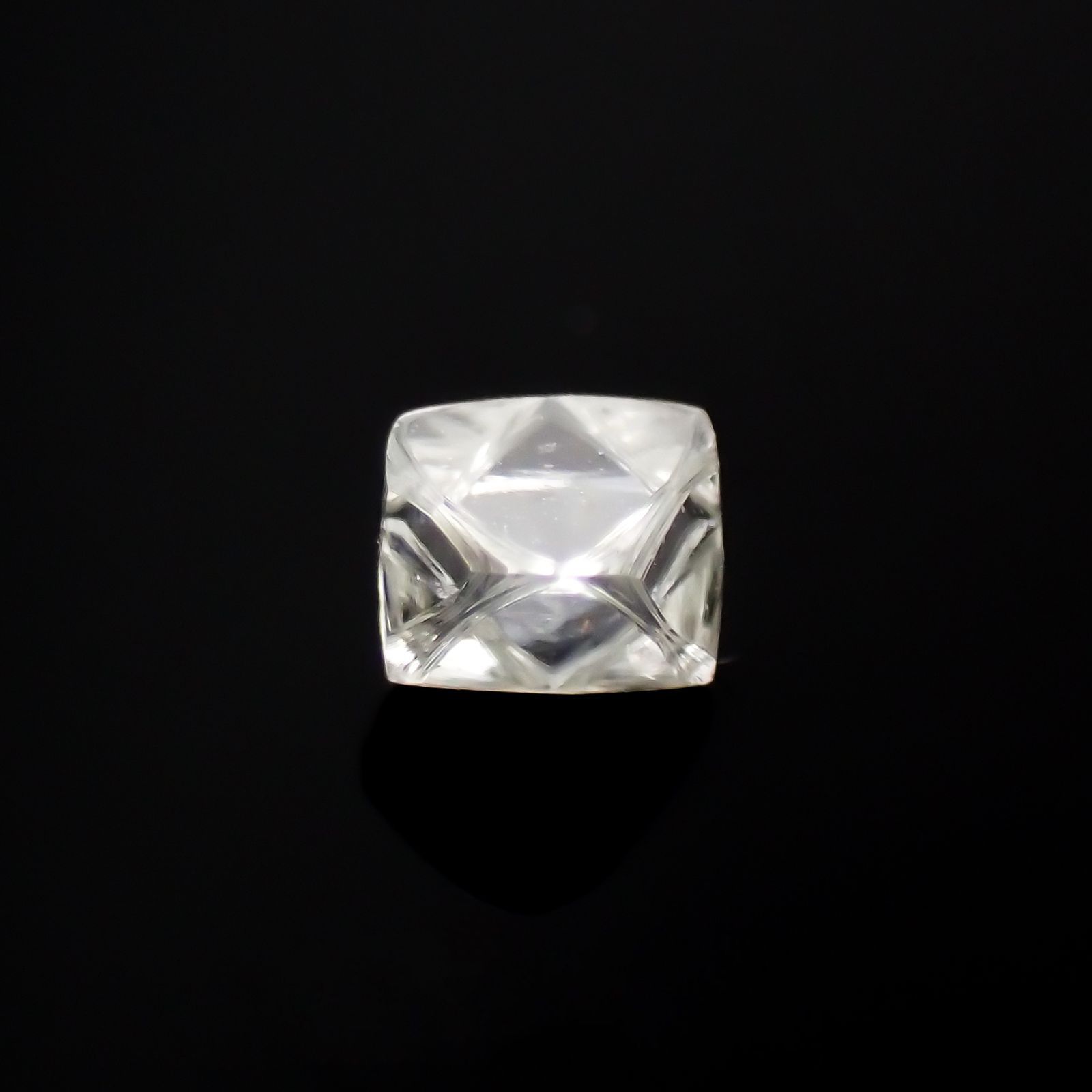 ソーヤブルダイヤモンド 原石 ロシア産 0.17ct[221219191]3.4x3.4mm前後
