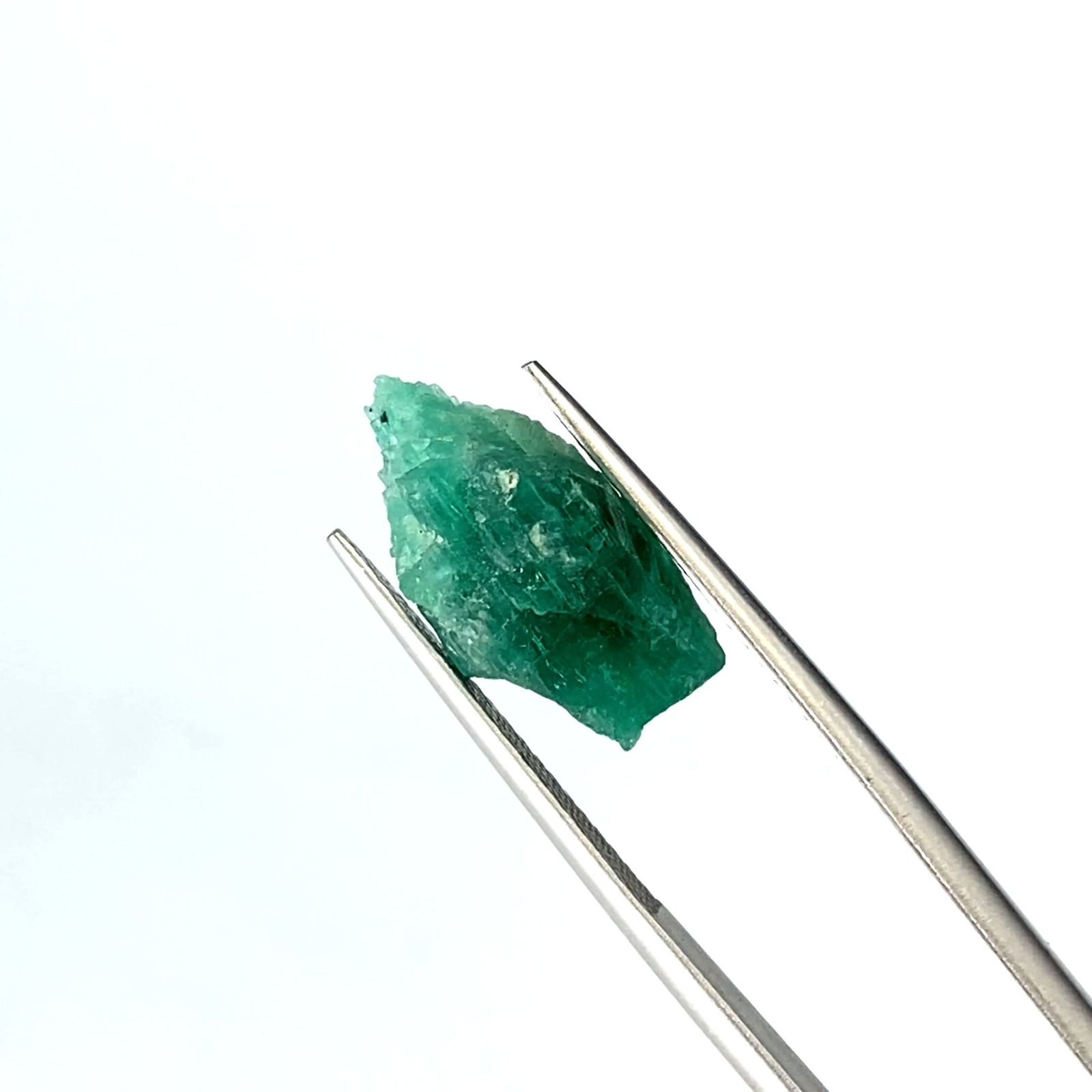 エメラルド 原石 コロンビア・ムゾー鉱山産 5.94ct[220515782