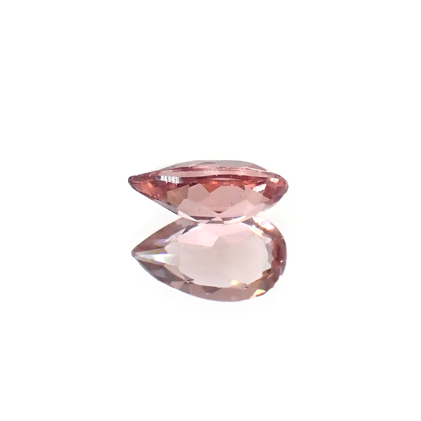 ピンクアパタイト ブラジル産 0.90ct / 8.3x4.9mm前後 [251024935]