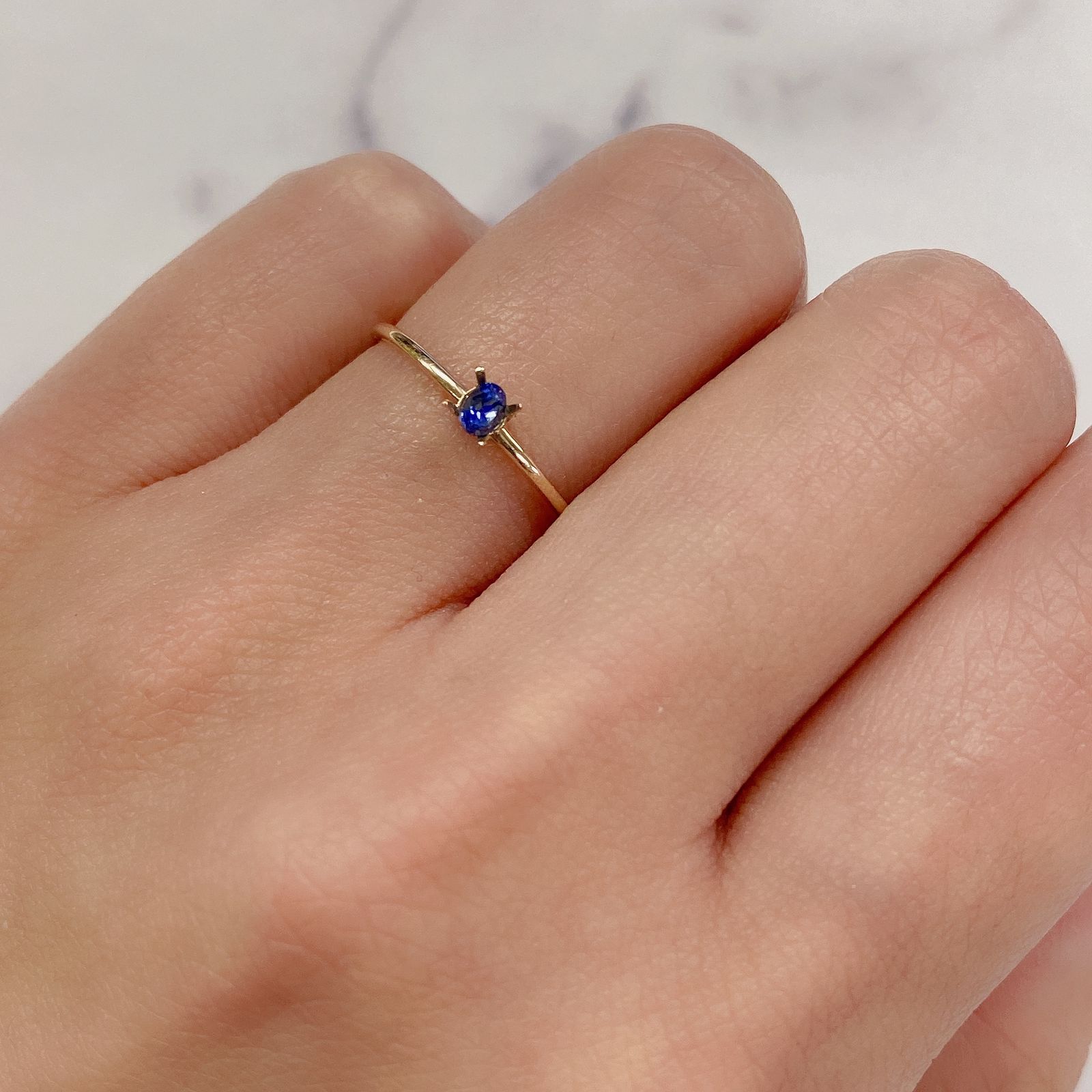 ベニトアイト(宝石名ベニトアイト) アメリカ・カリフォルニア産 0.13ct 識別済[210711650]3.2×2.3mm前後