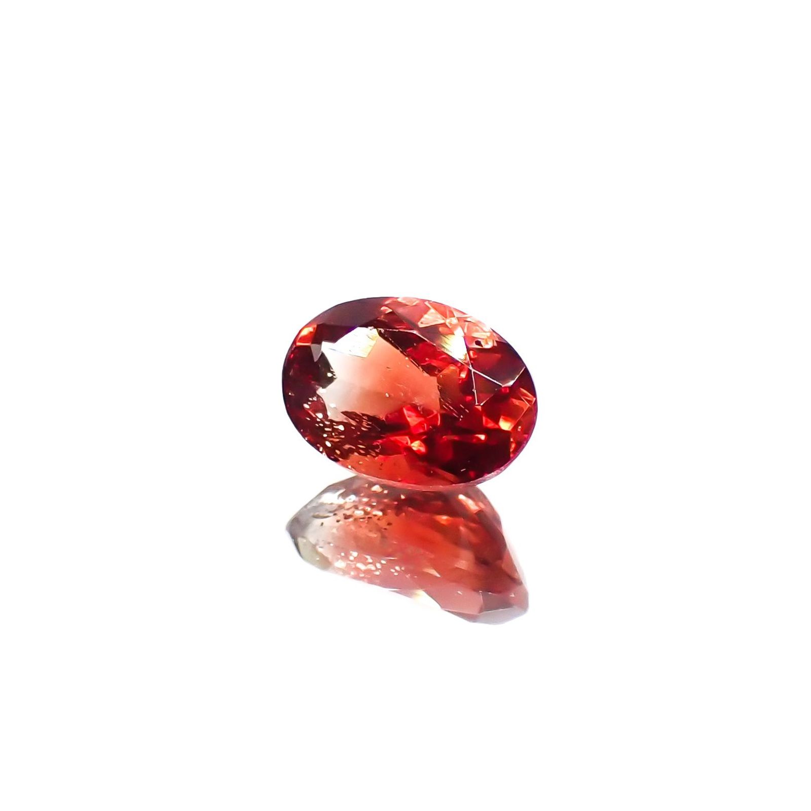 オレゴンサンストーン アメリカ・オレゴン州産 0.77ct / 7x4.8mm前後 [230119977]