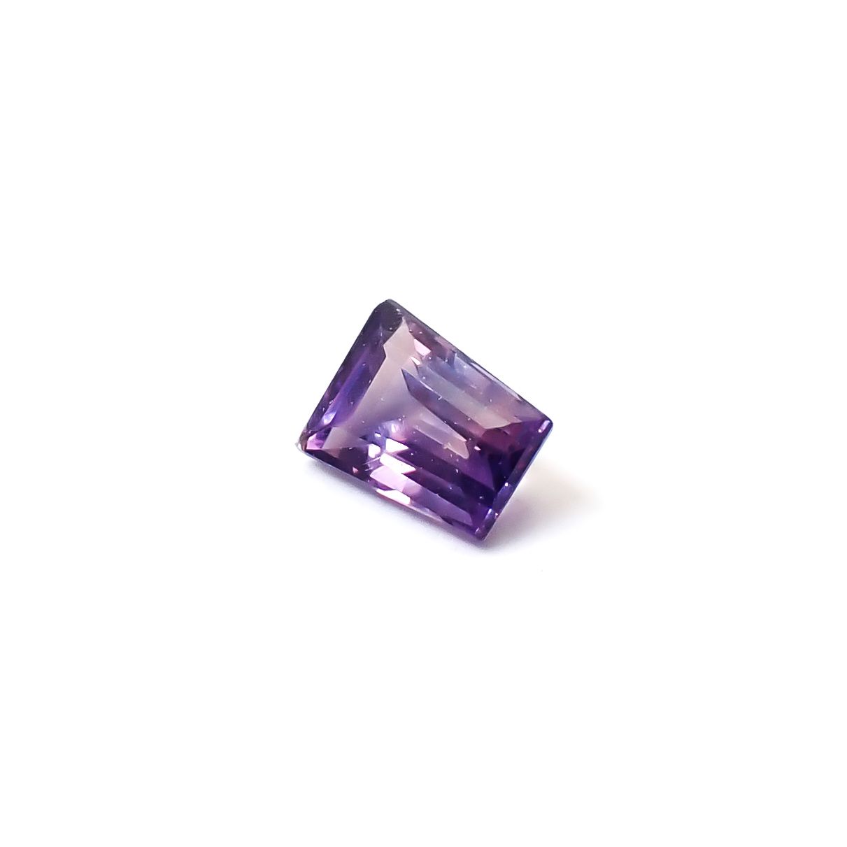 ウィンザーサファイア タンザニア・ウィンザー産 0.11ct / 3.1x2.3mm前後 [260532142]