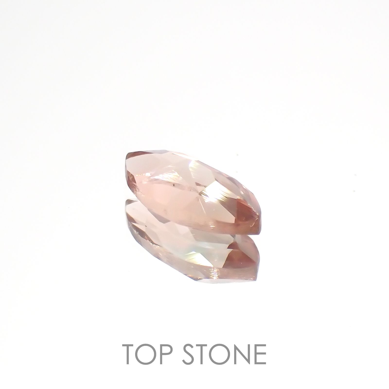 バイカラーアンデシン(宝石名アンデシン)チベット産 0.50ct 識別済[230320825]7.9x3.9mm前後