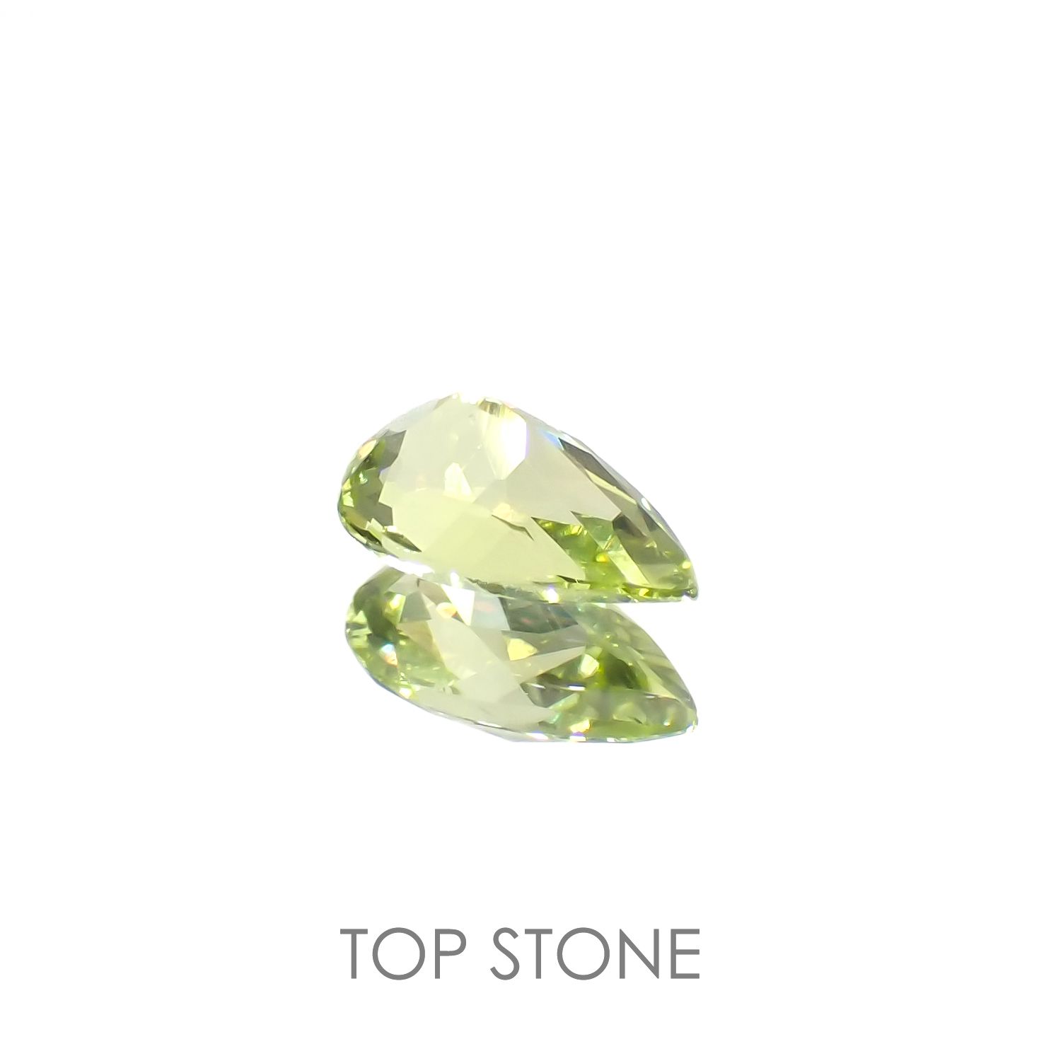 グリーンエンスタタイト(宝石名グリーン・エンスタタイト)カメルーン産 0.46ct 識別済[220917599]6.7x3.9mm前後