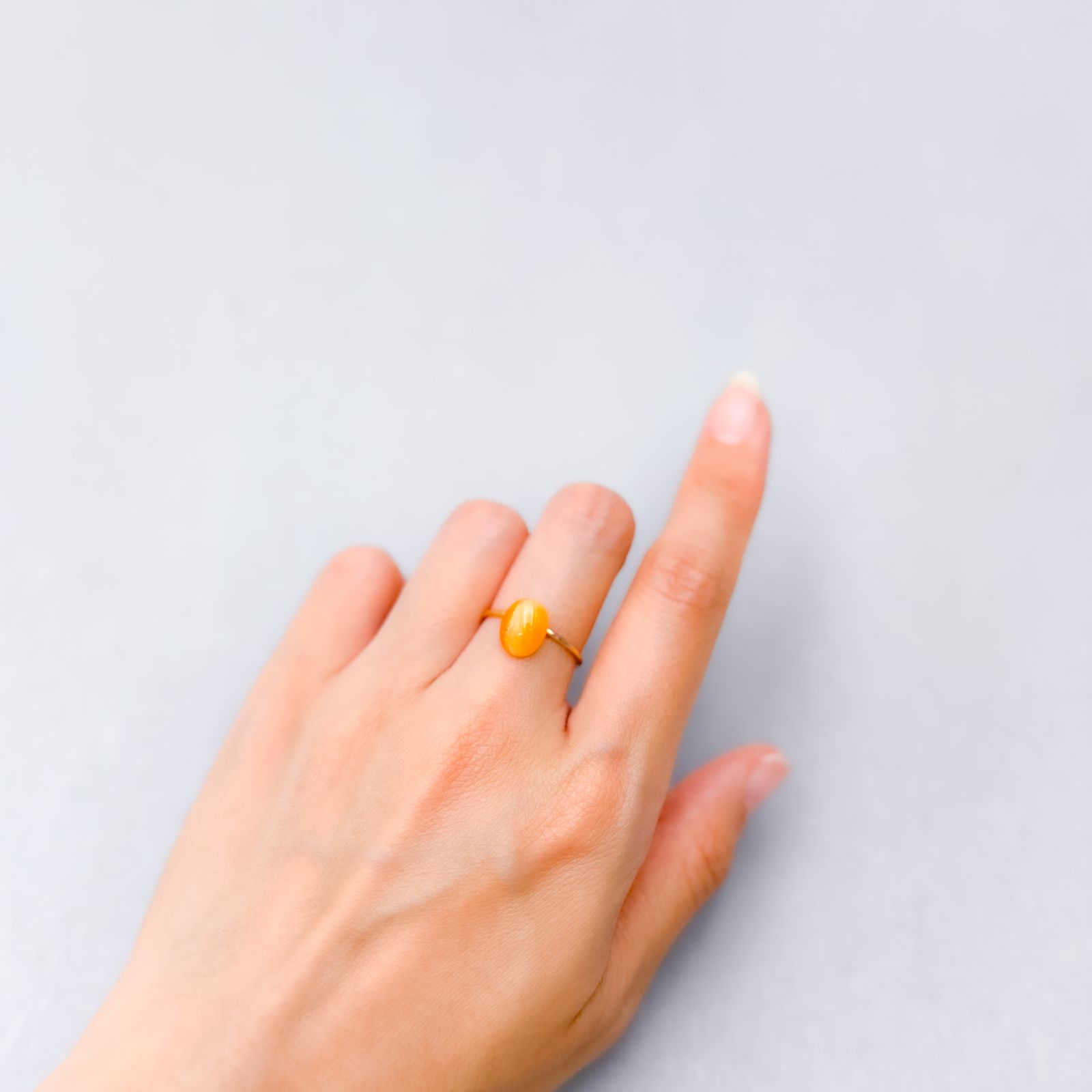 北海道オパール 北海道河東郡鹿追町然別産 1.94ct [250530406]9.5x7.5mm前後