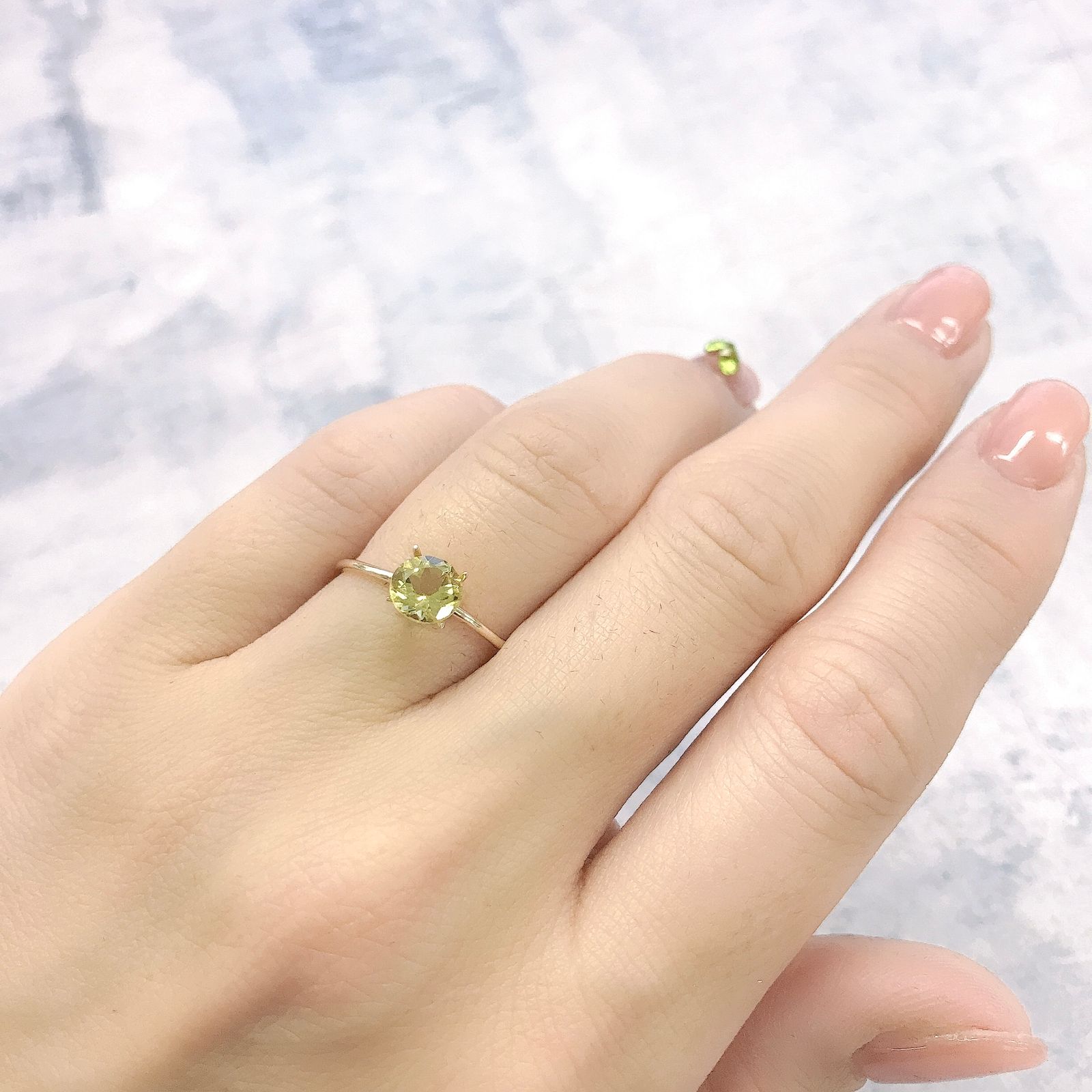レモンイエローアパタイト(宝石名アパタイト)メキシコ産 0.86ct 識別済[220115467]6x6mm前後