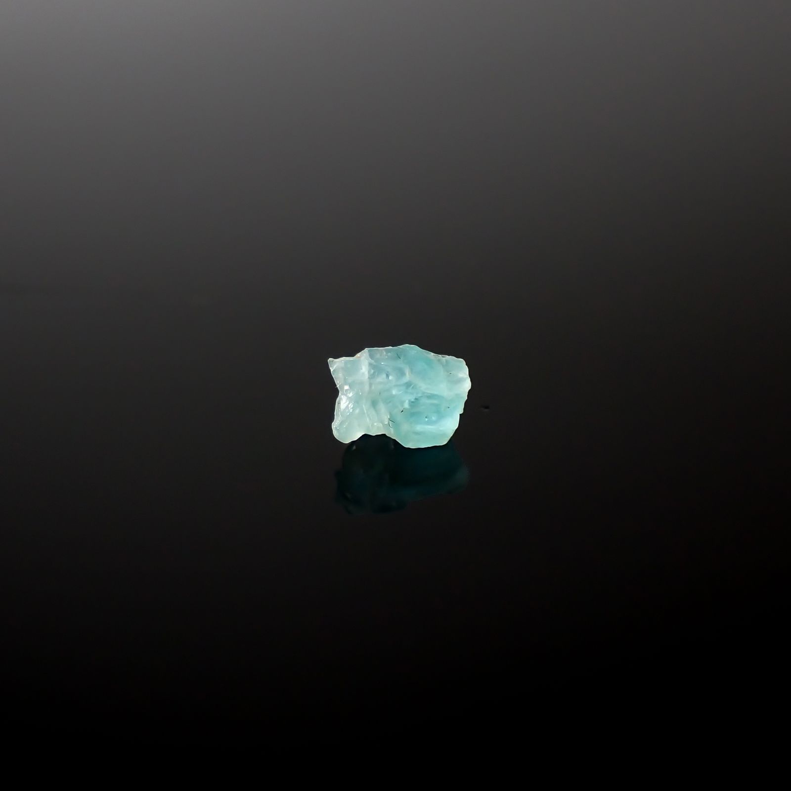 パライバトルマリン 原石 ブラジル・パライバ州バターリャ鉱山産 0.23ct[240326998]4.4x2.5mm前後
