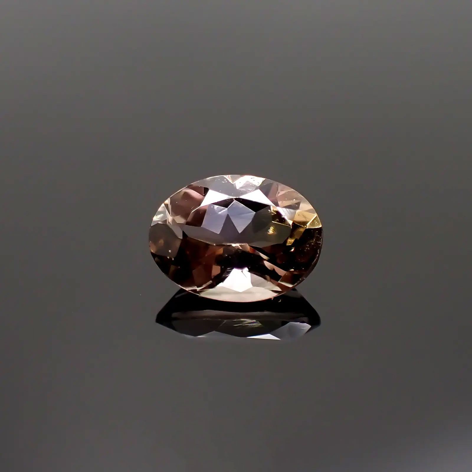 バイカラートルマリン(宝石名トルマリン)コンゴ産 1.25ct 識別済[250115000]8x6mm前後
