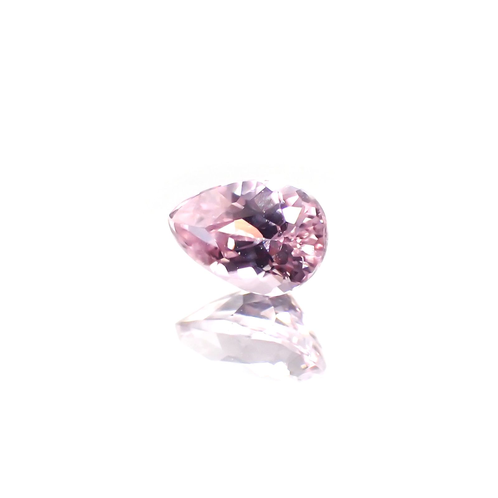 カラーシフト ピンクダイアスポア(宝石名ダイアスポア) アフガニスタン産 0.48ct 識別済[210912426]6×3.9mm前後