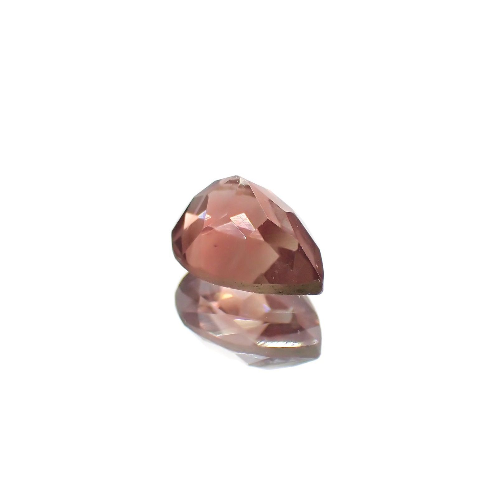 オレゴンサンストーン(宝石名ラブラドライト)アメリカ・オレゴン州産 識別済 0.72ct / 7x5mm前後 [231023903]