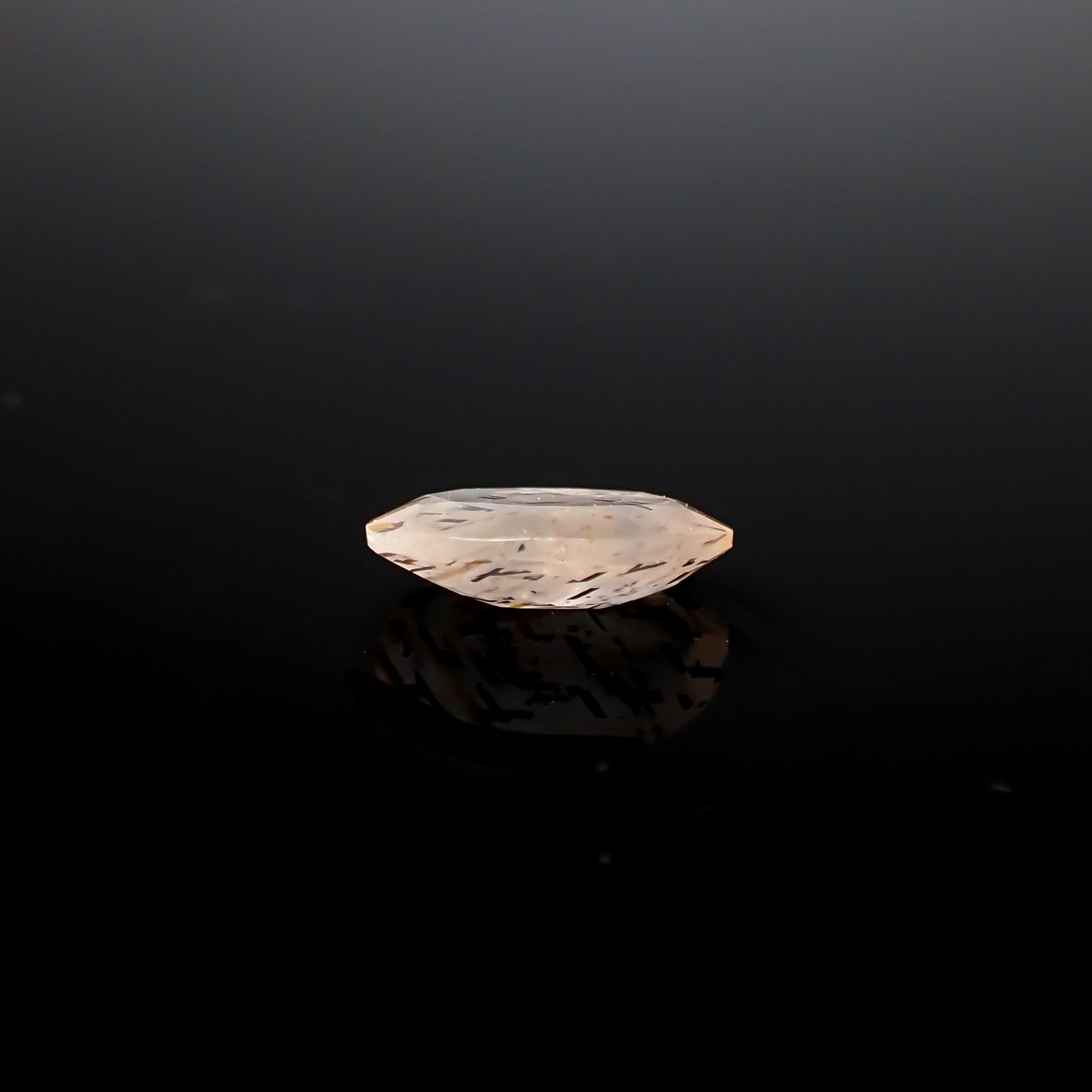 レインボーラティスサンストーン オーストラリア産 1.79ct [250229850]11.1x7.7mm前後