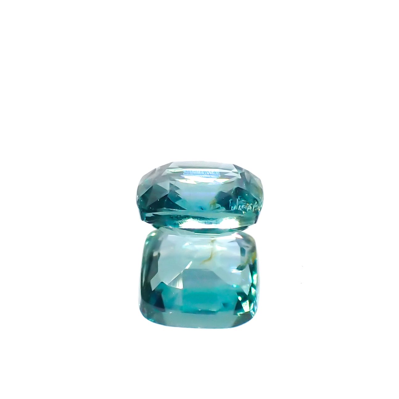 バイカラーカイヤナイト(宝石名カイヤナイト)ネパール産 1.26ct 識別済[240326690]6.1x6mm前後